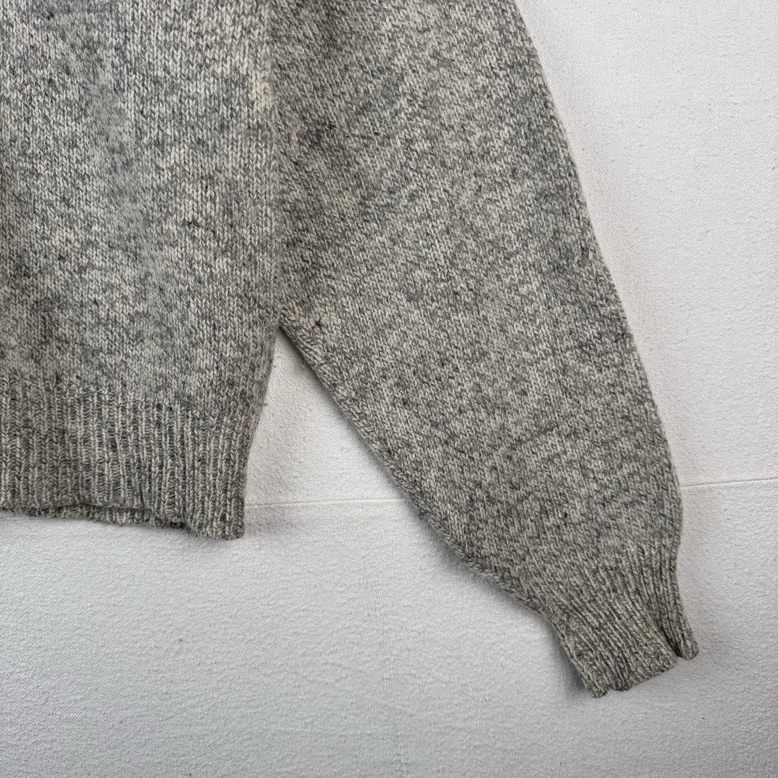 90’s Vintage Eddie Bauer 100% Wool Men's XL Crewneck Sweater Beige/Gray