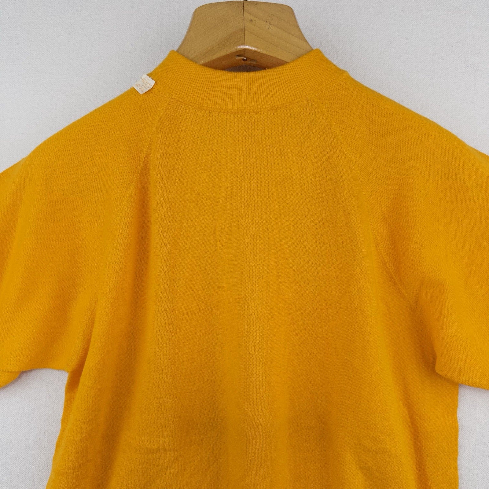 60’s Vtg Short Sleeve Yellow Raglan Mens S Sweatshirt RN14179 Creslan/Cotton USA
