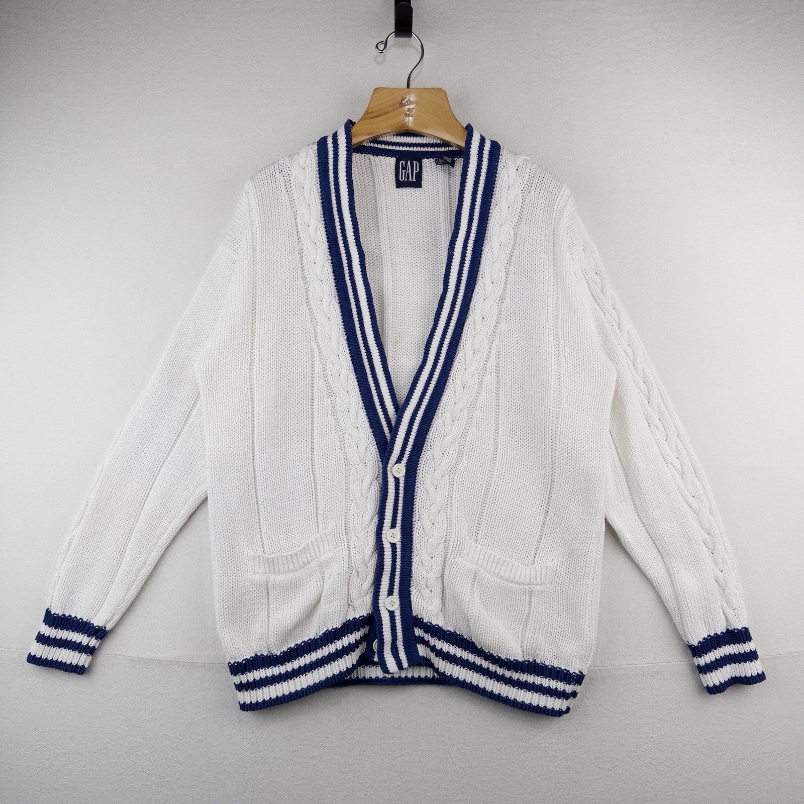 90’s Vtg Gap Chunky Cable Knit Cardigan Men’s L White Blue Varsity Cricket