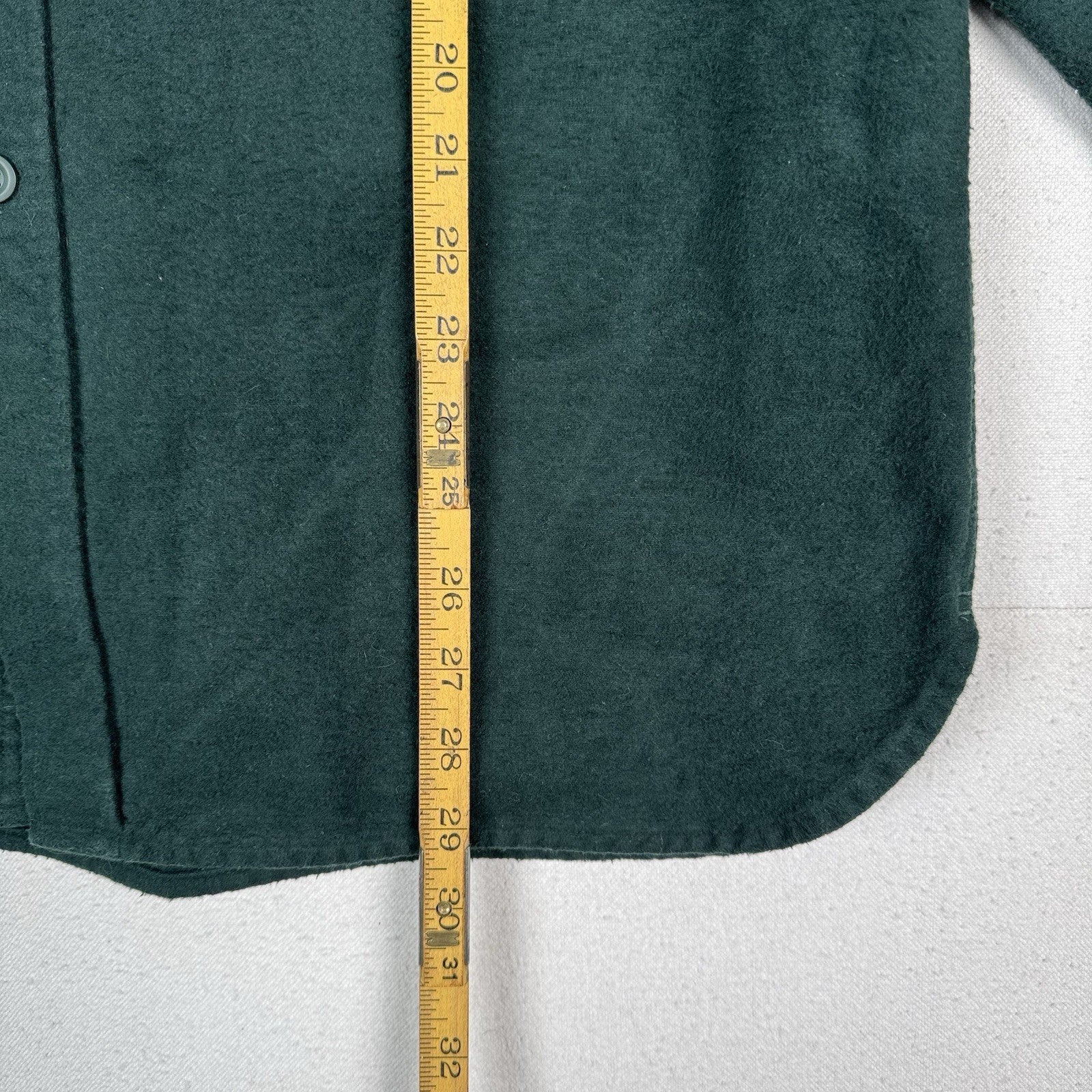 LL Bean Flannel Shirt Mens Green Medium Chamois Button Up Outdoor Heavyweight