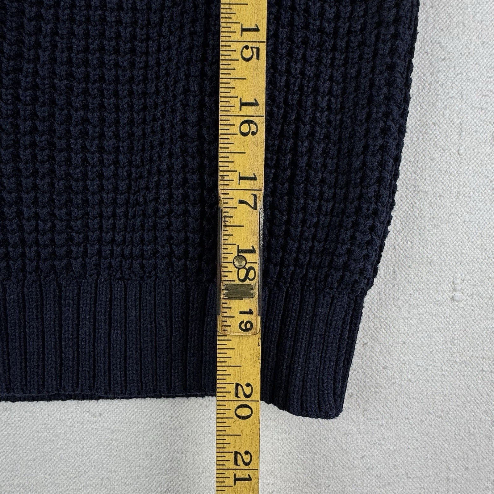 Old Navy Boys Cozy Waffle-Textured Crew-Neck Knit Sweater Youth Medium (8)