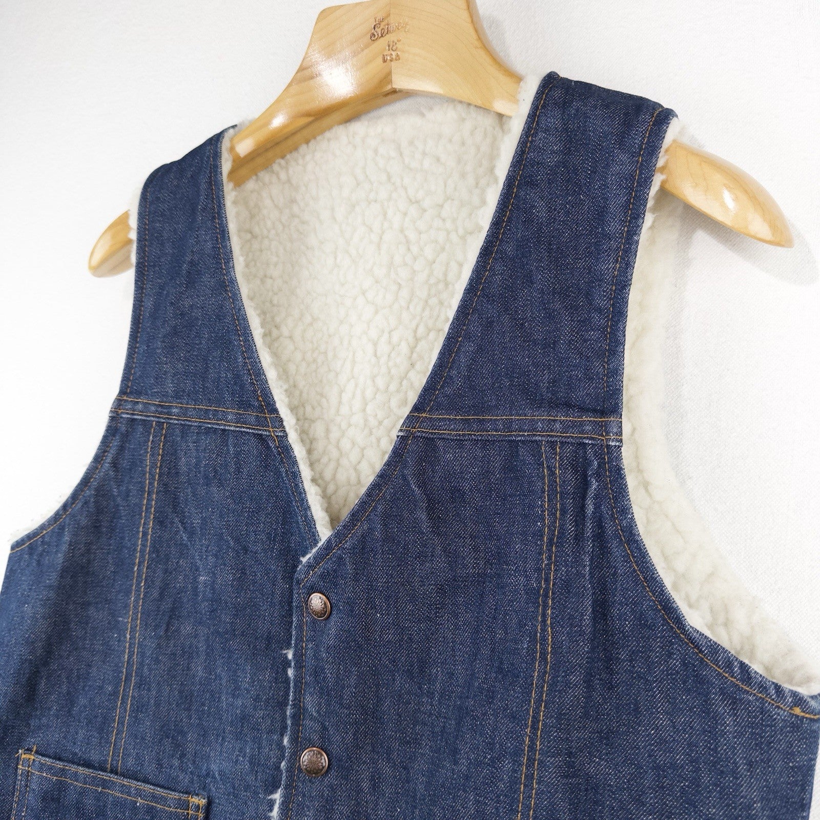 70’s Vtg Dark Wash Denim Sherpa Lined Vest Men’s Medium Western Snap Made USA
