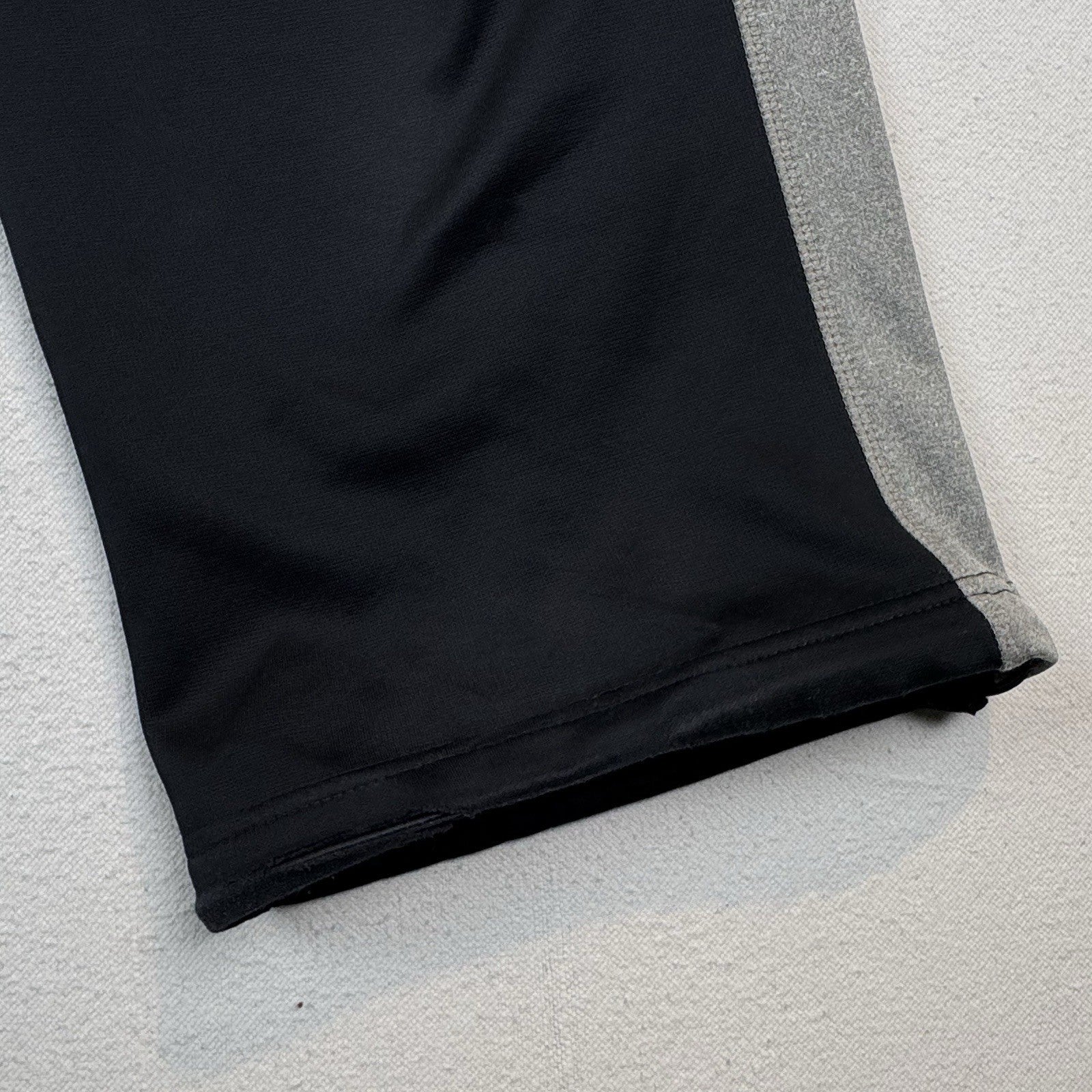 Nike Sweatpants Mens Large Black Gray Thermafit Fleece Ankle Cinch Swoosh Logo