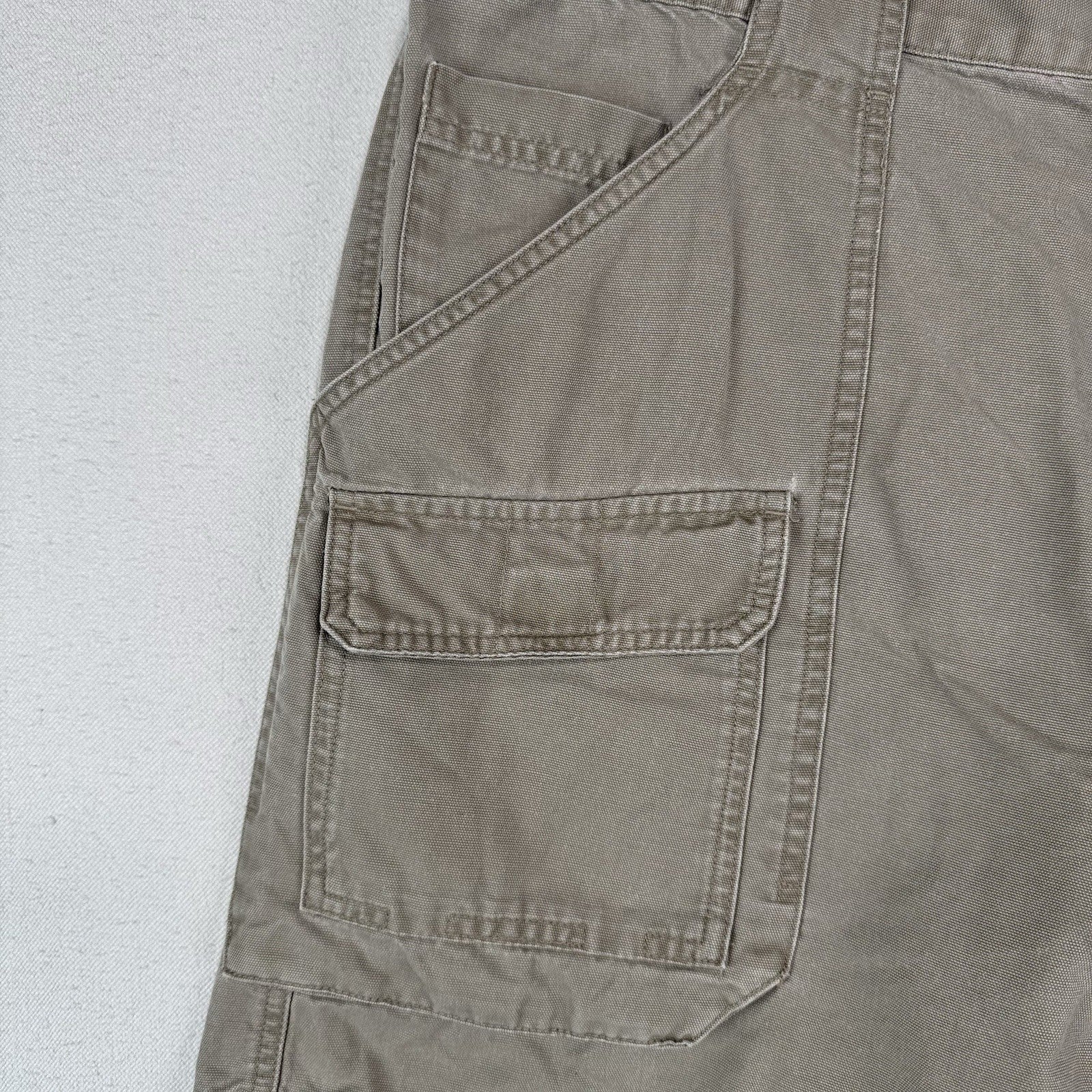 Men's "Columbia" Size XL (W38xL8.5) Olive Green, Elastic Side, Cargo Shorts