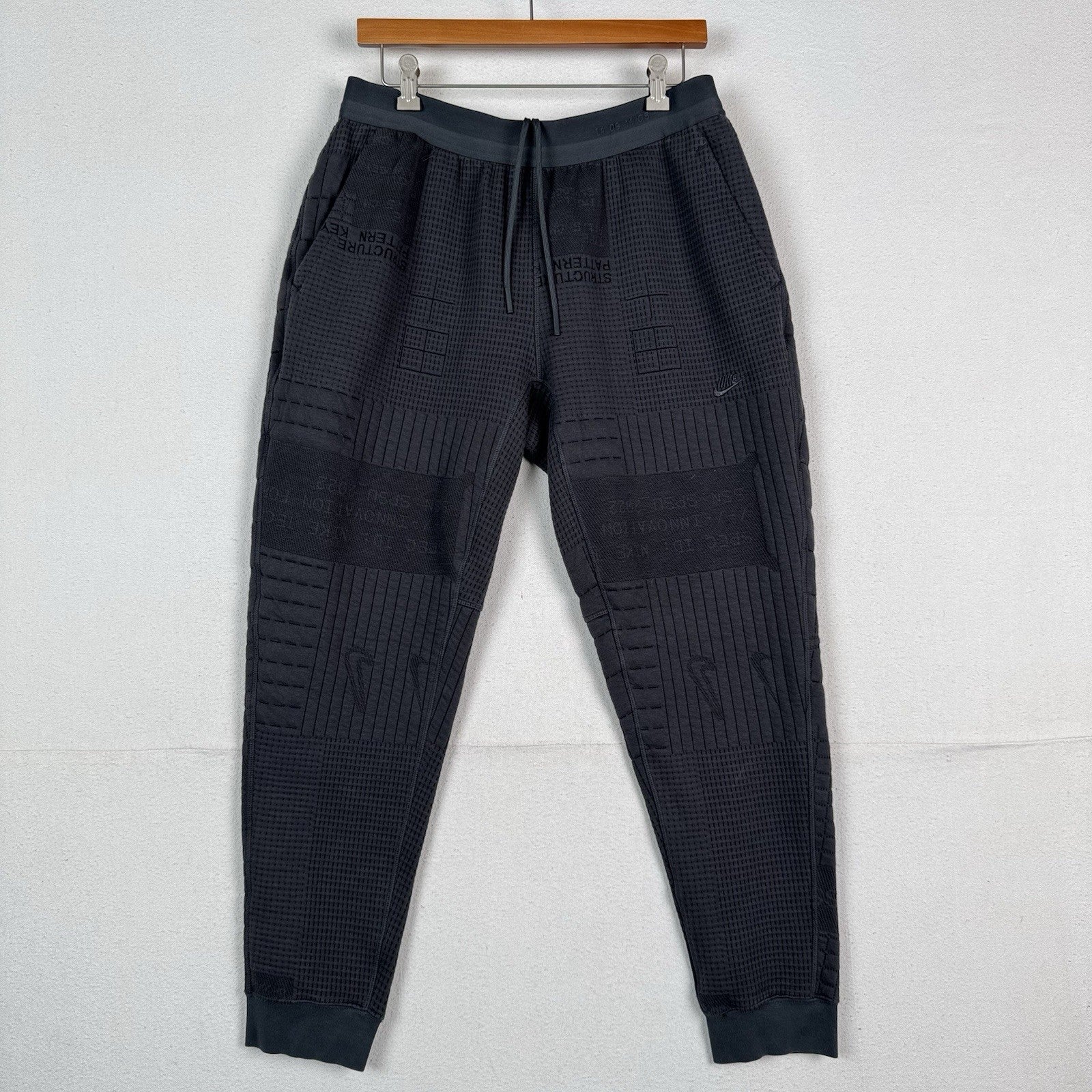 Nike Sweatpants Sportswear Therma-Fit Tech Pack Gray Joggers Men’s L DM5550-060