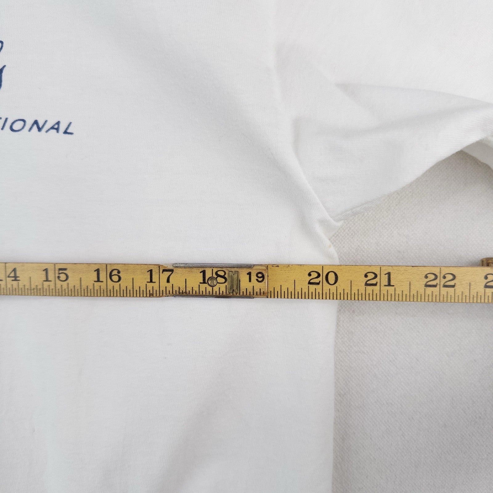 90’s Vtg Princess Hotels Intl’ White T-shirt Script Logo Resort Travel Large USA