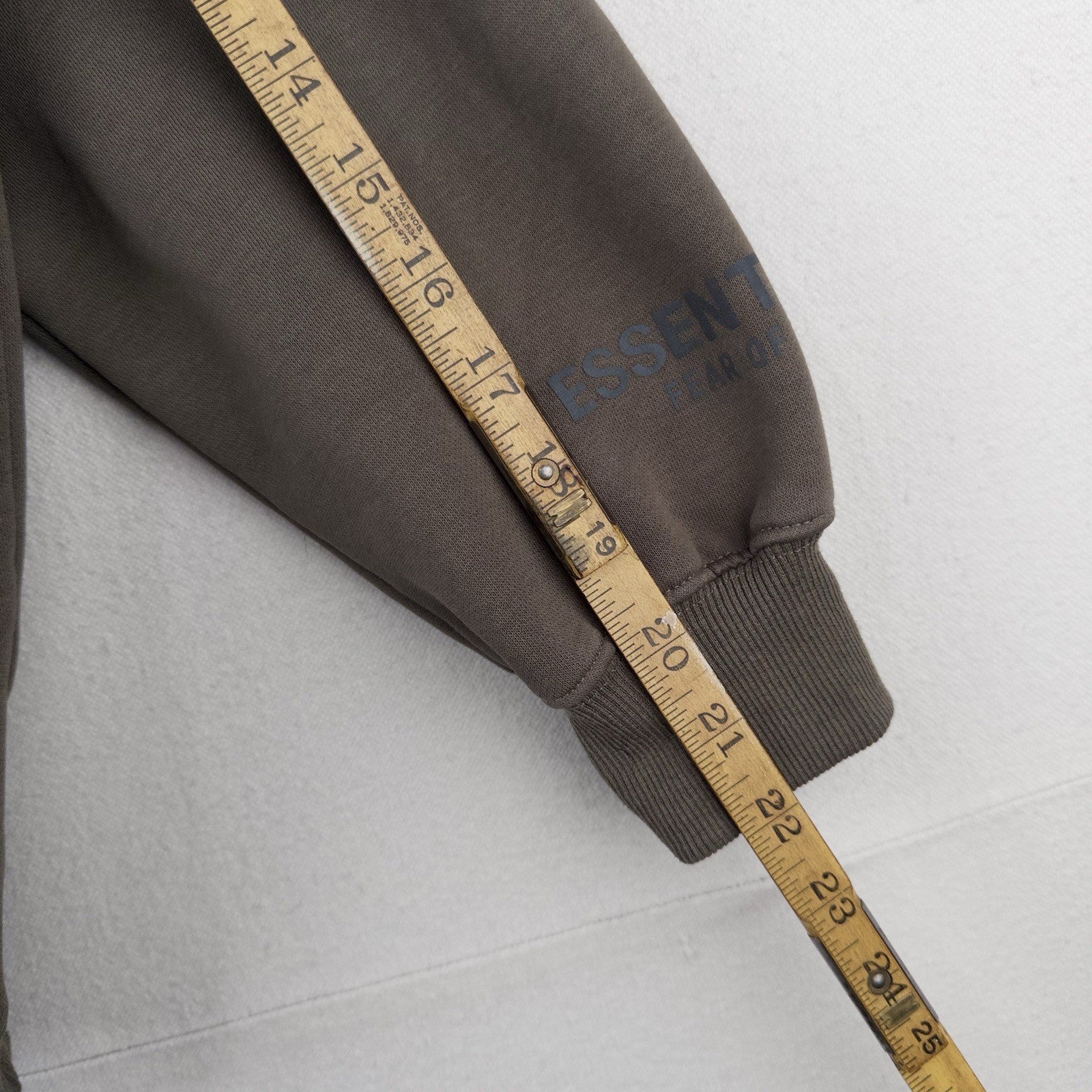 2020 Fear of God ESSENTIALS Hoodie Taupe Cement M 100% Cotton Sweatshirt FOG