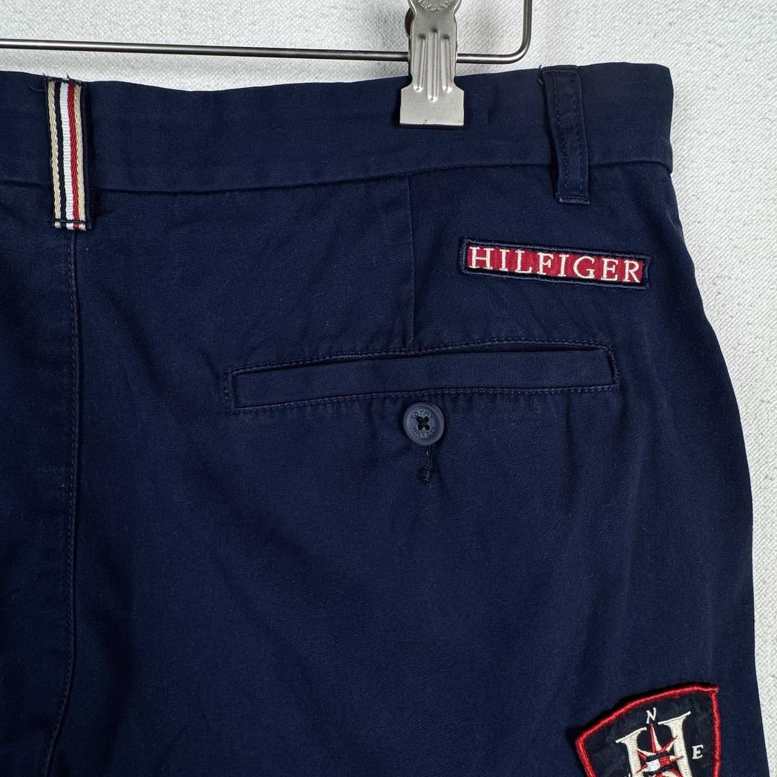 Vintage Tommy Hilfiger Men’s Embroidered Patch Navy Blue Chino Pants 32x32 Y2K