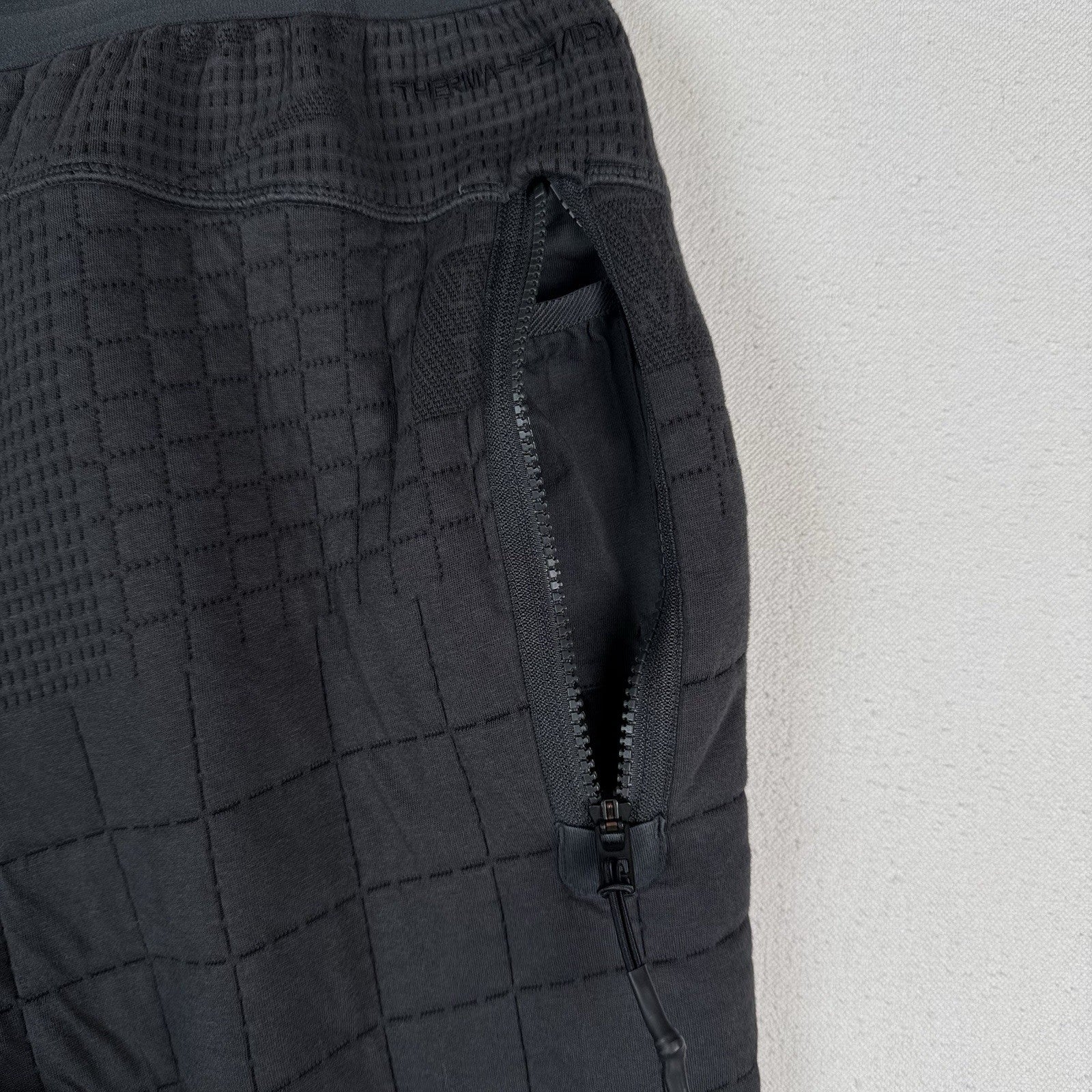 Nike Sweatpants Sportswear Therma-Fit Tech Pack Gray Joggers Men’s L DM5550-060