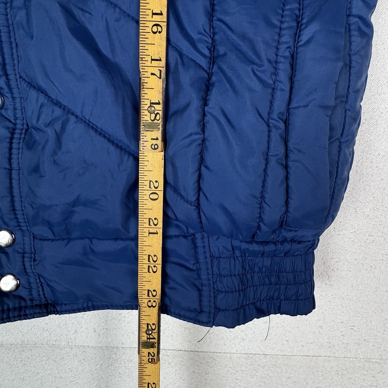 Vtg 70-80s Alpine Ski Puffer Vest Mens M Gray Blue Red Color Block Snap Front