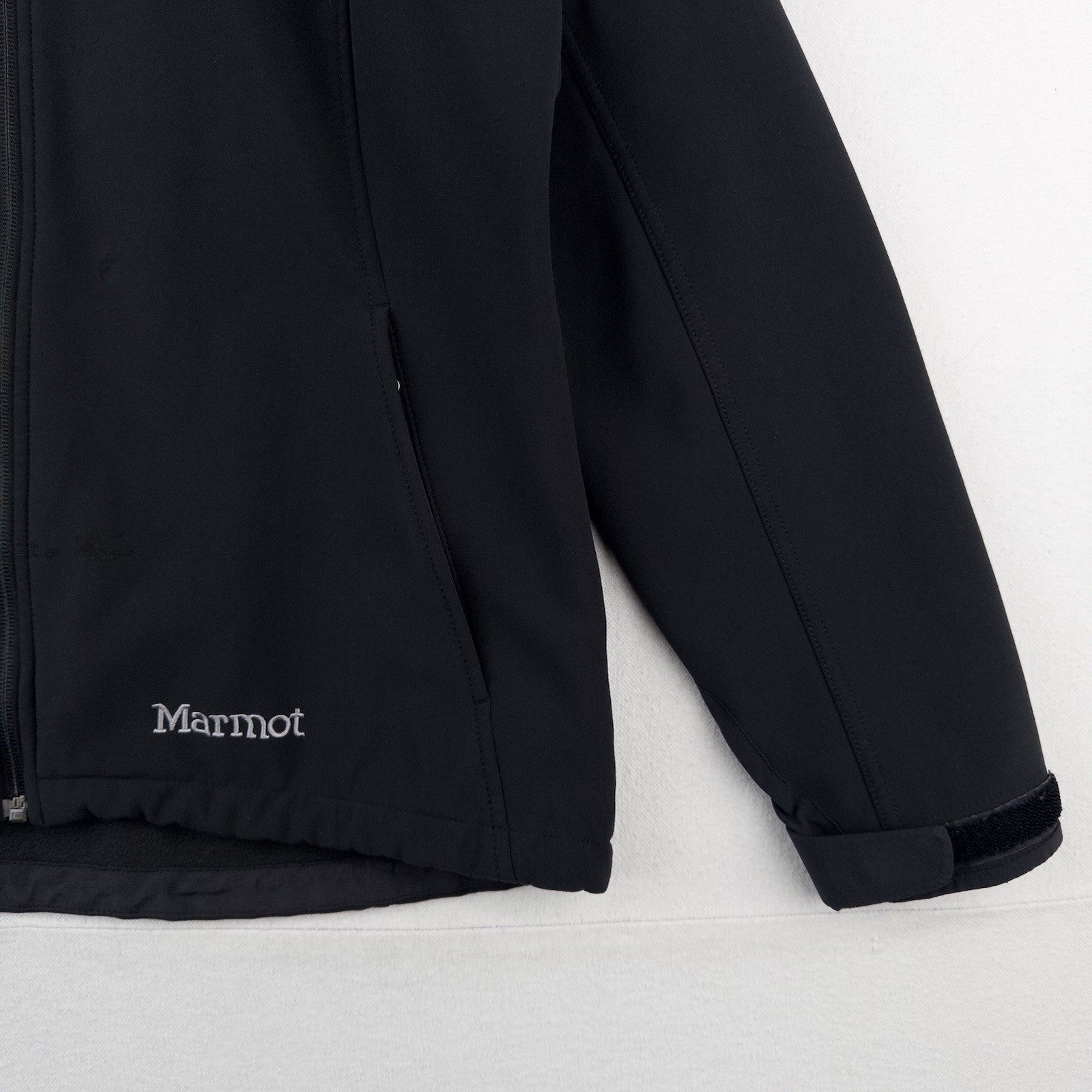 Marmot Softshell Water Resistant Black Ski Jacket Women’s Large