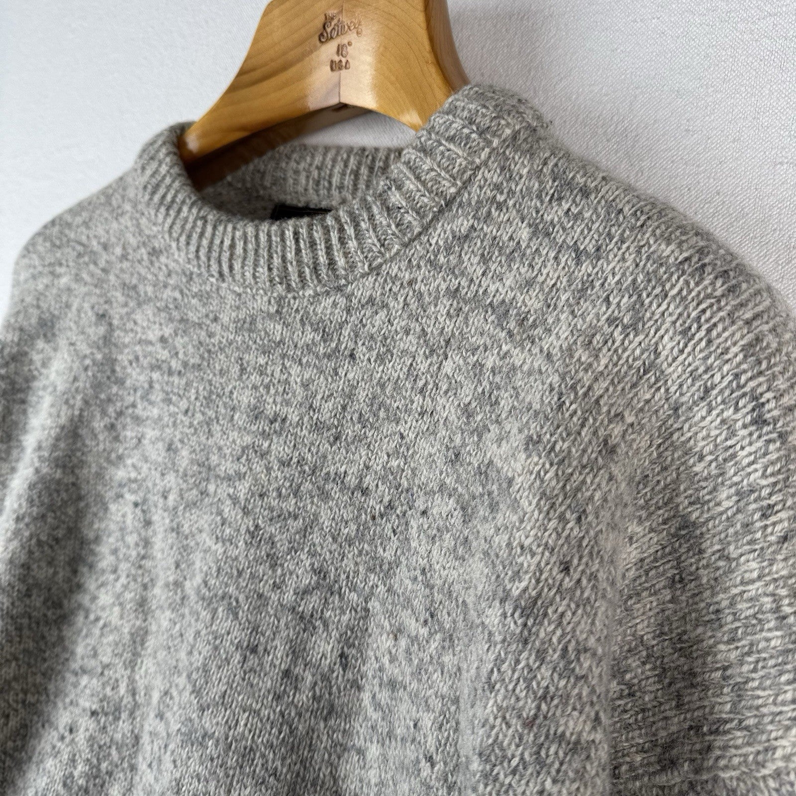 90’s Vintage Eddie Bauer 100% Wool Men's XL Crewneck Sweater Beige/Gray