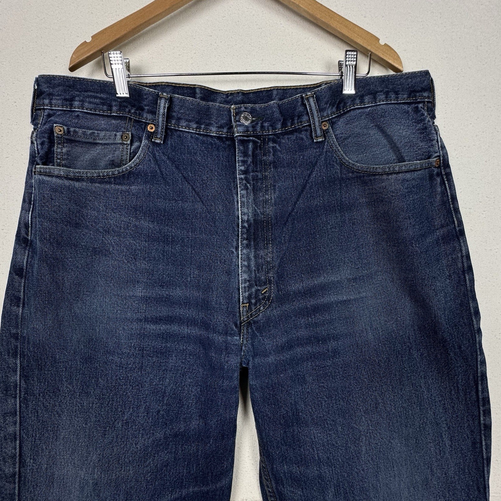 Levi’s 550 Jeans Mens 42x30 Blue Medium Wash Jeans
