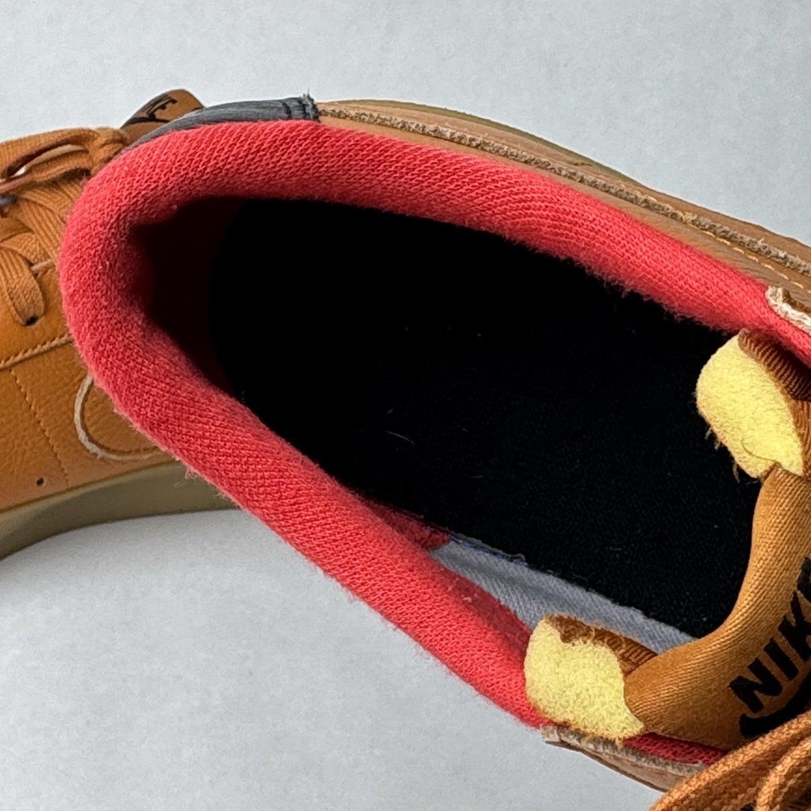 Nike Men’s Blazer Low 77 Vintage Team Orange Suede Leather Gum Sole US 10.5