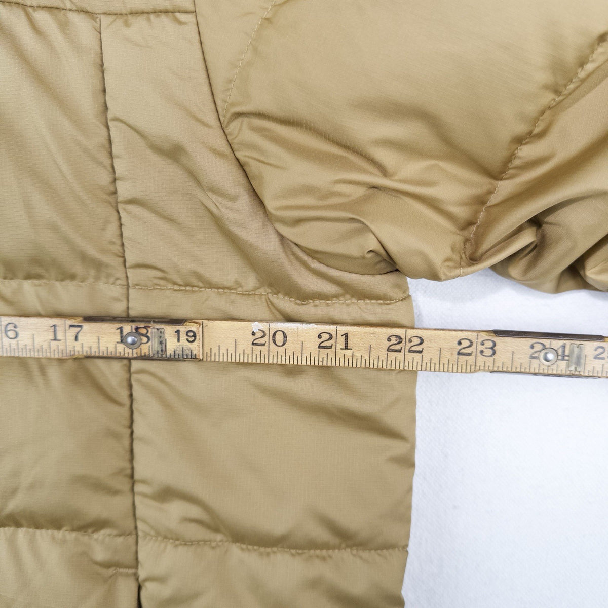 The North Face 550 Fill Goose Down Puffer Jacket Coat Men’s M Alpz Khaki Gold