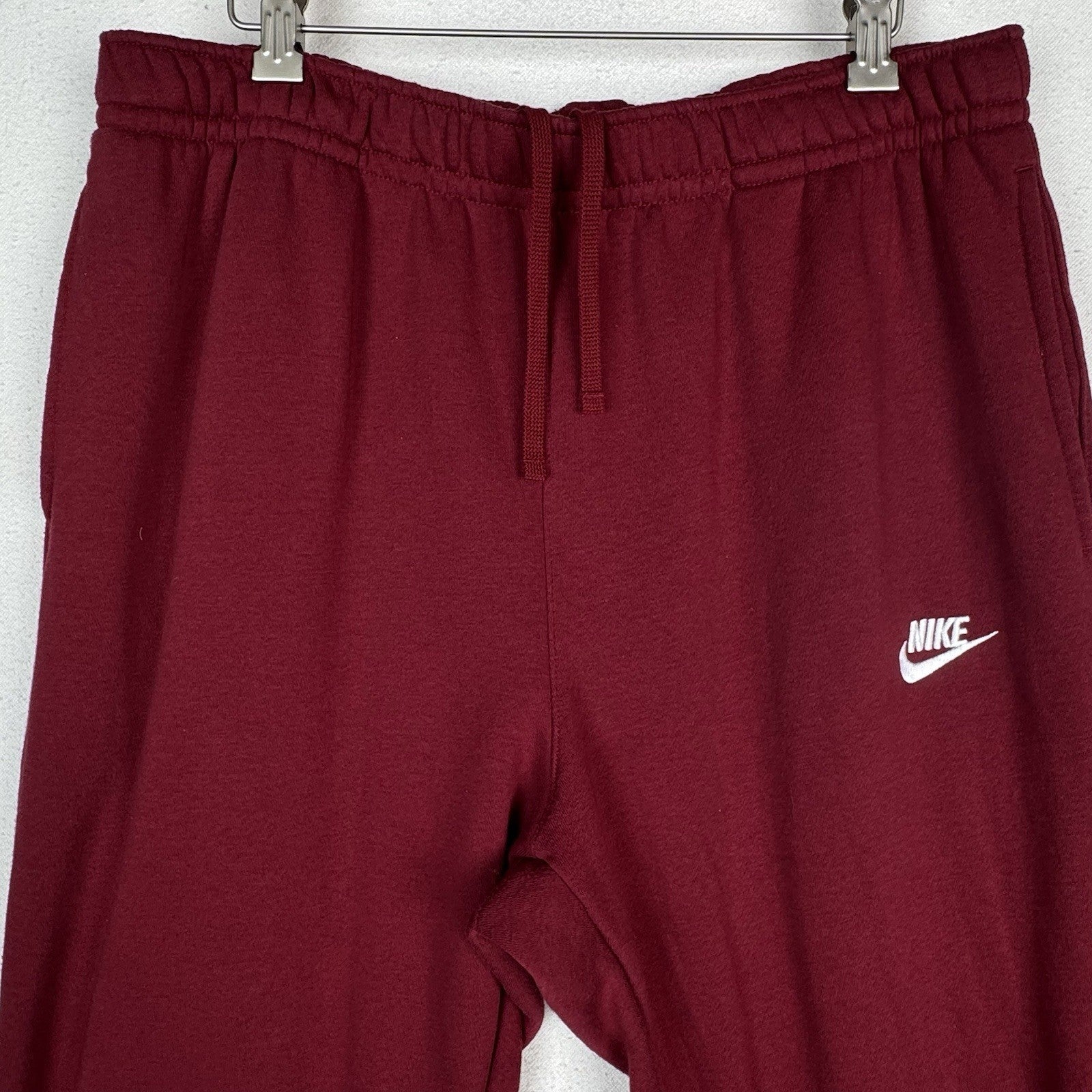 Nike Sportswear Club Fleece Joggers Maroon Red Men's Size XL Sweatpants Pants