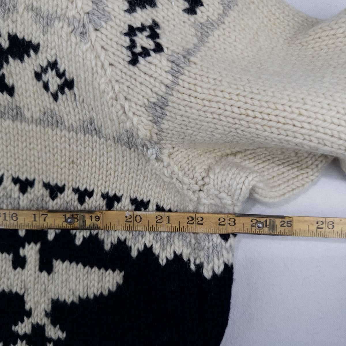 60’s Vtg Cowichan Hand Knit Thunderbird Wool Cardigan Sweater Men’s Large *Read