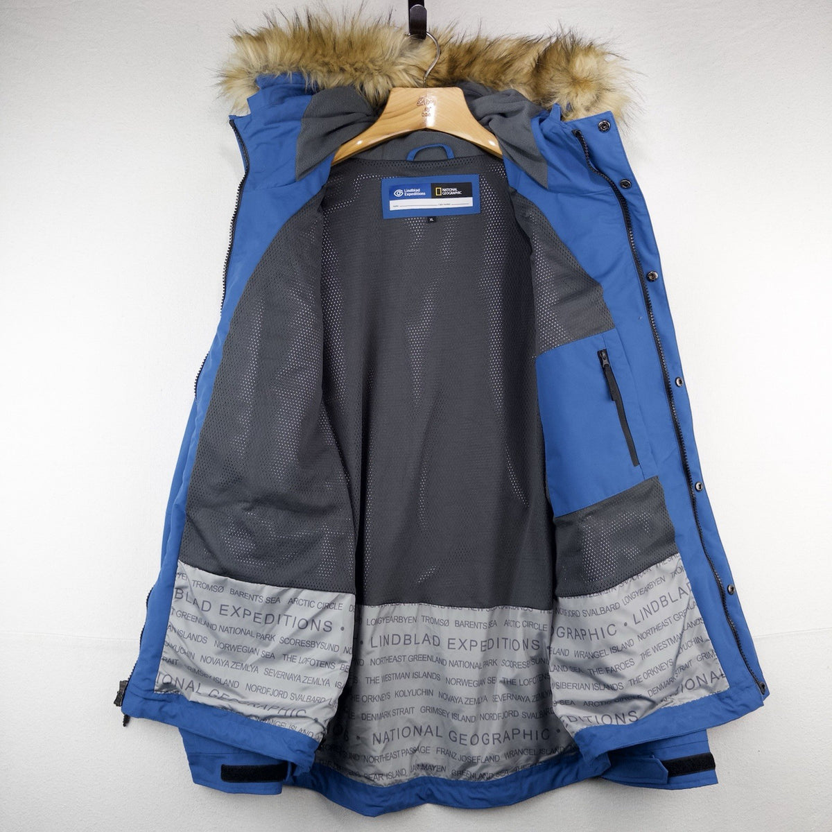 Lindblad Expeditions Men's XL Blue Parka Jacket Faux Fur Hood Waterproof Nat Geo