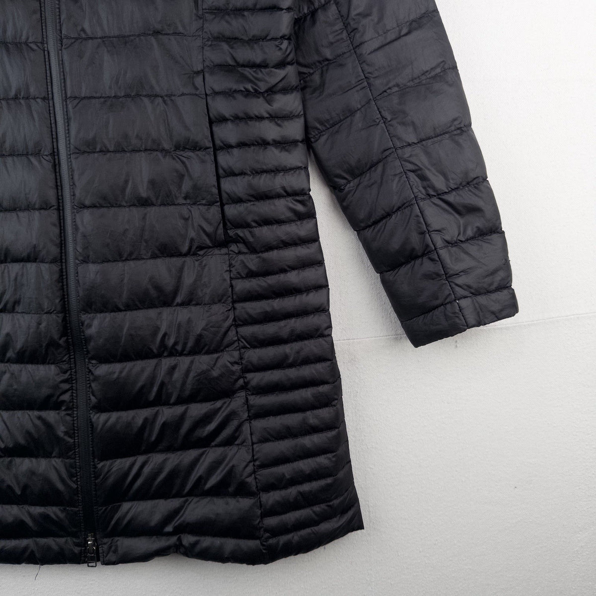 Patagonia Down Parka Puffer Jacket Women’s Medium Zip Up Black Ultra Light