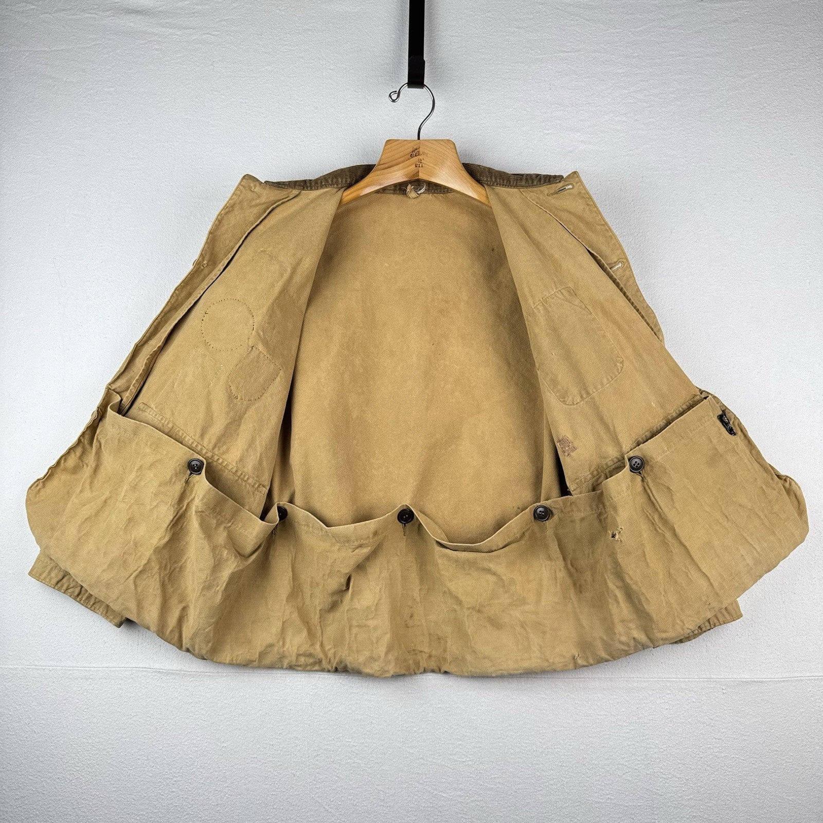 40s 50’s Vtg Hetterick Mfg Co Hunting Jacket Chore Coat Patches 46” USA *Read