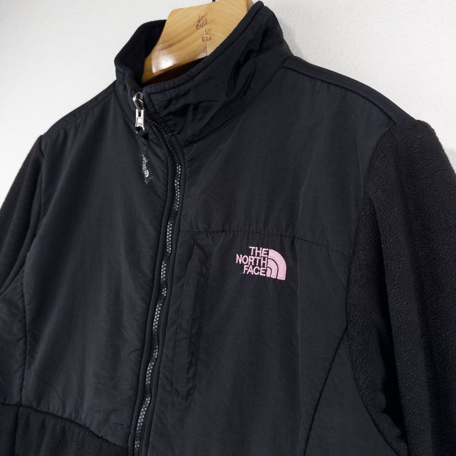 The North Face Women’s 2XL Black Denali Jacket Polartec Breast Cancer Awareness