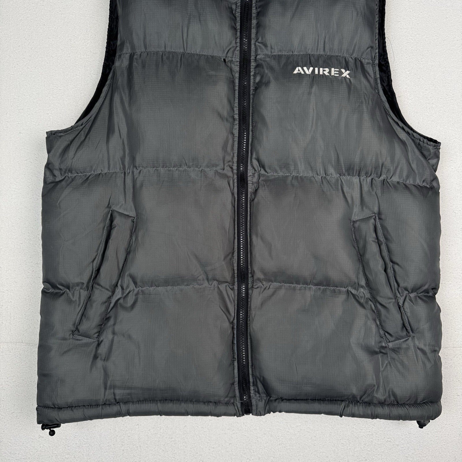 Avirex Puffer Vest Mens Medium M Gray Full Zip Stowaway Hood *Small Hole