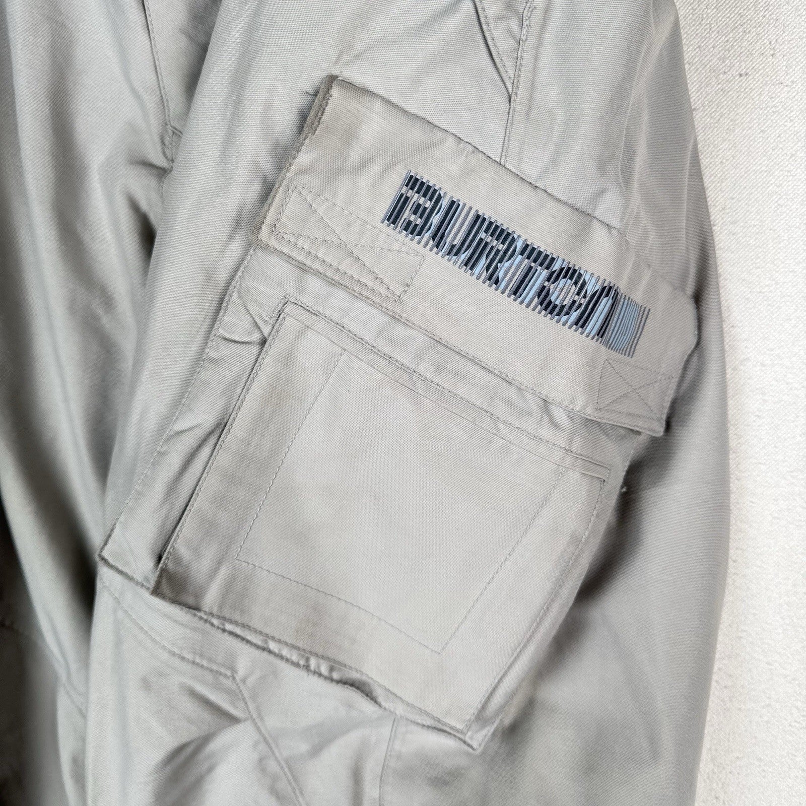 Burton Snowboard Pants Unisex Beige Size Large Pockets Leg Vents Adjustable