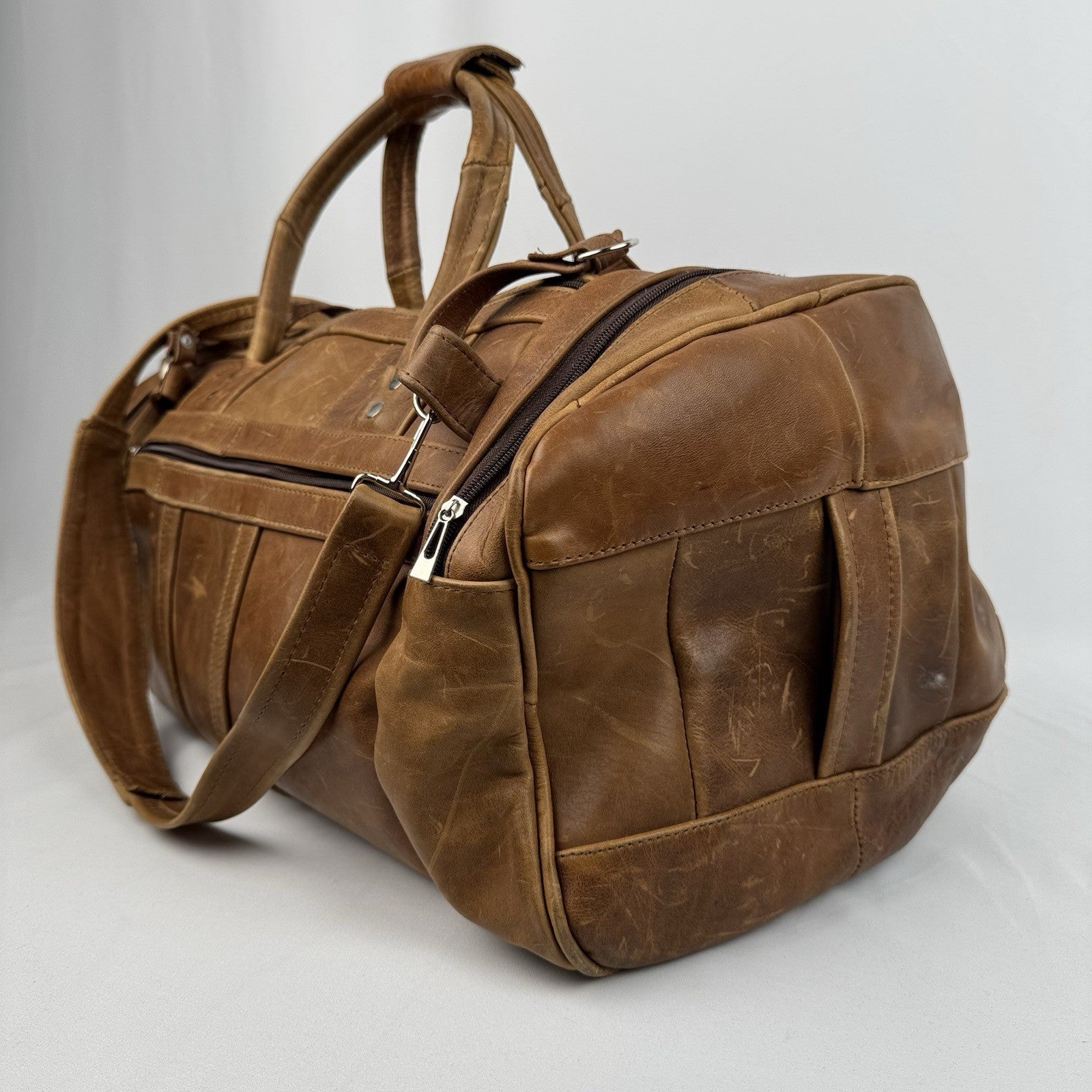 Vtg Tan Leather Duffle Bag Travel Weekender Gym Luggage Side Grab Handles 22”