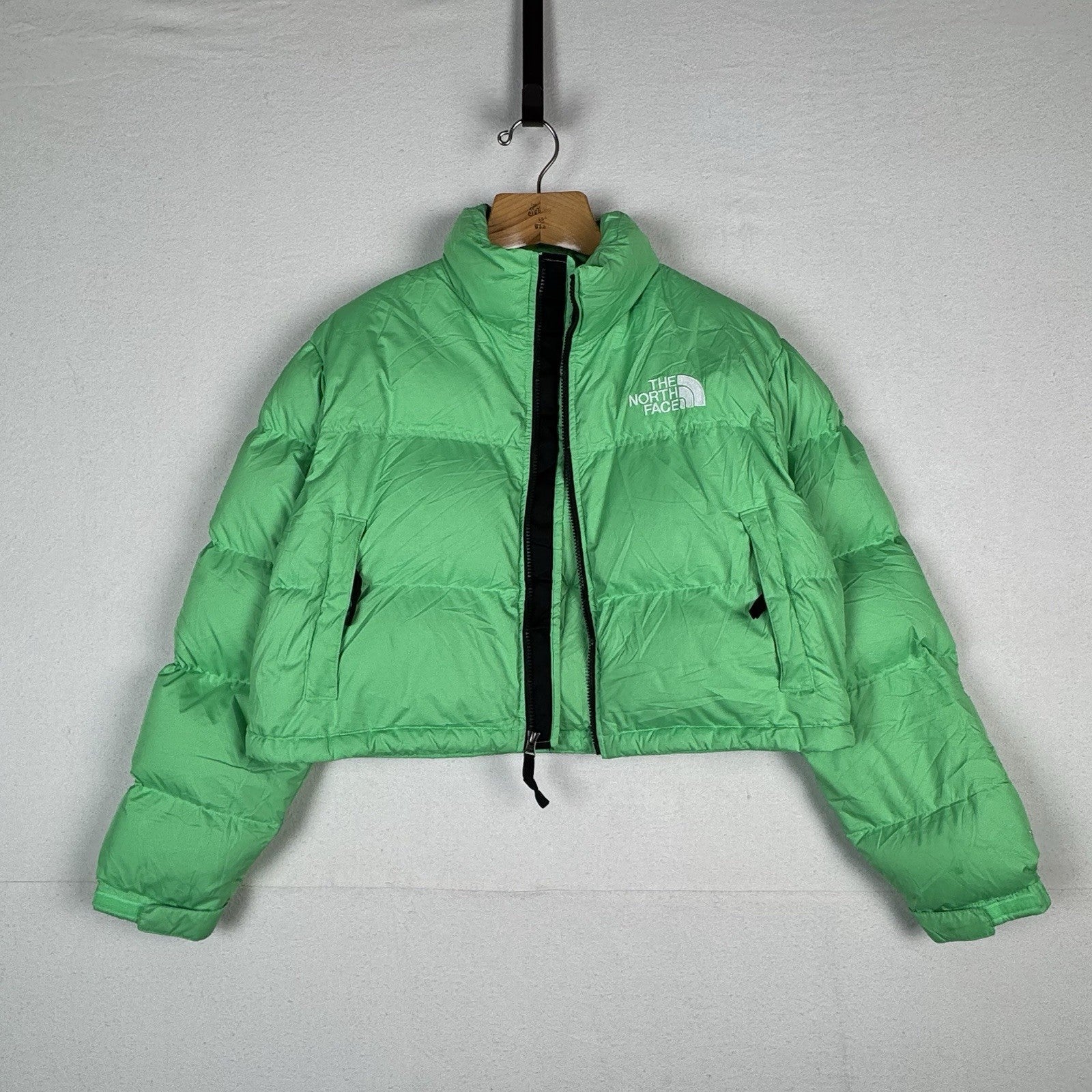 The North Face Nuptse Retro 700 Down Puffer Cropped Jacket Chlorophyll Green - L