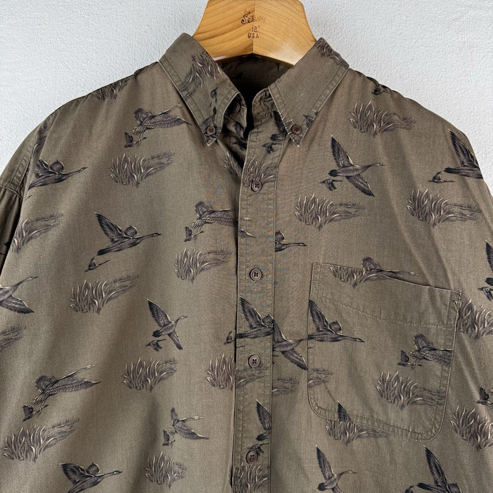 Chaps Ralph Lauren Mens XL Button Down Shirt Ducks Brown Long Sleeve