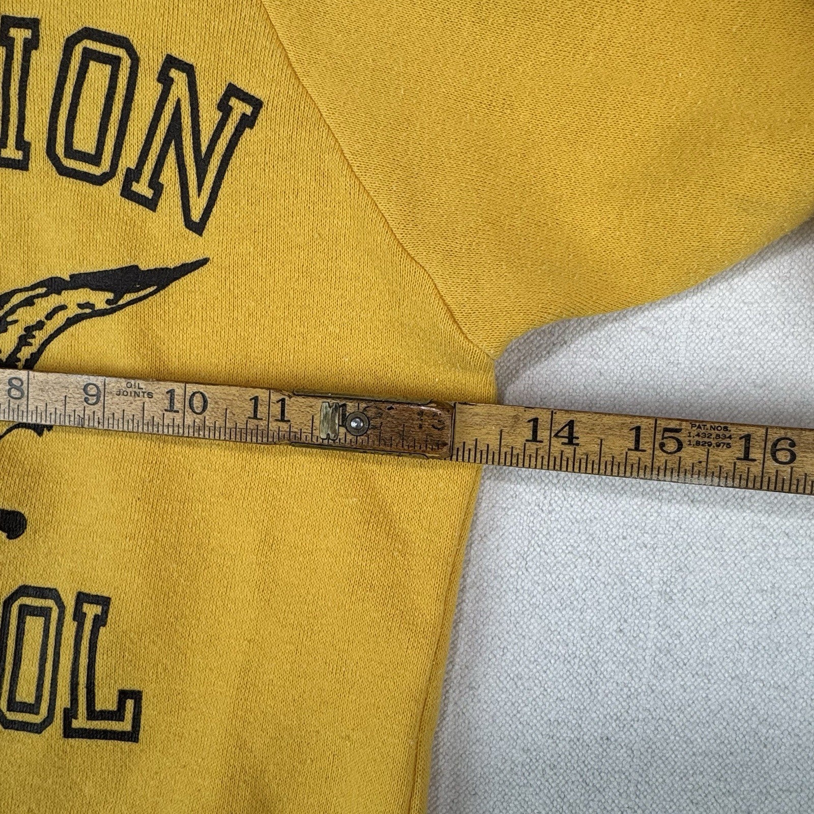 Vintage Section School Toddler 4T (13x17) Raglan Sweatshirt Yellow