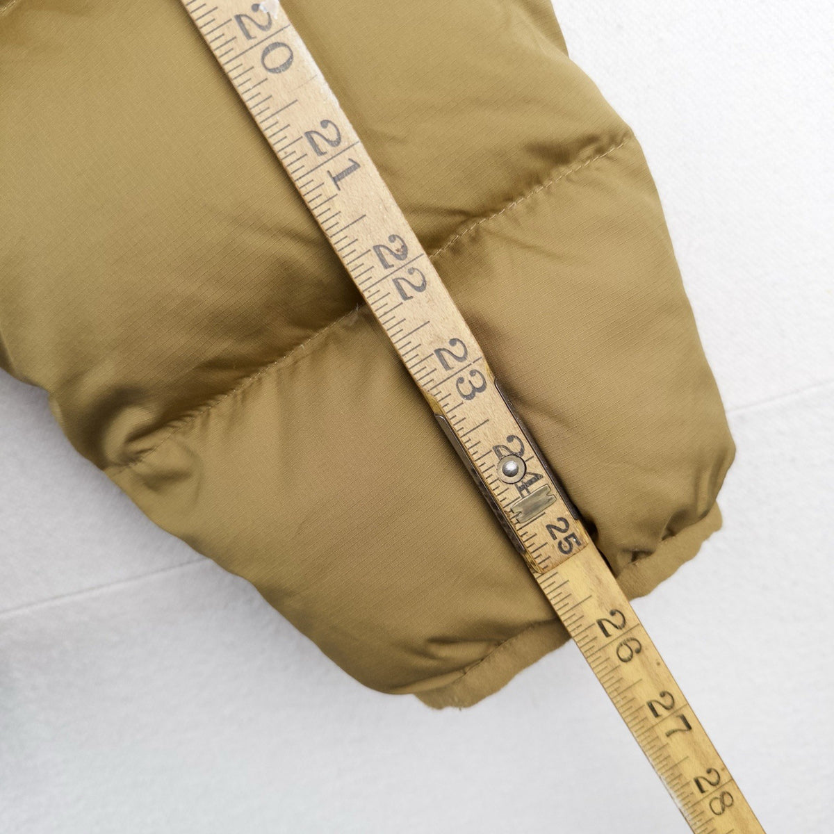 The North Face 550 Fill Goose Down Puffer Jacket Coat Men’s M Alpz Khaki Gold