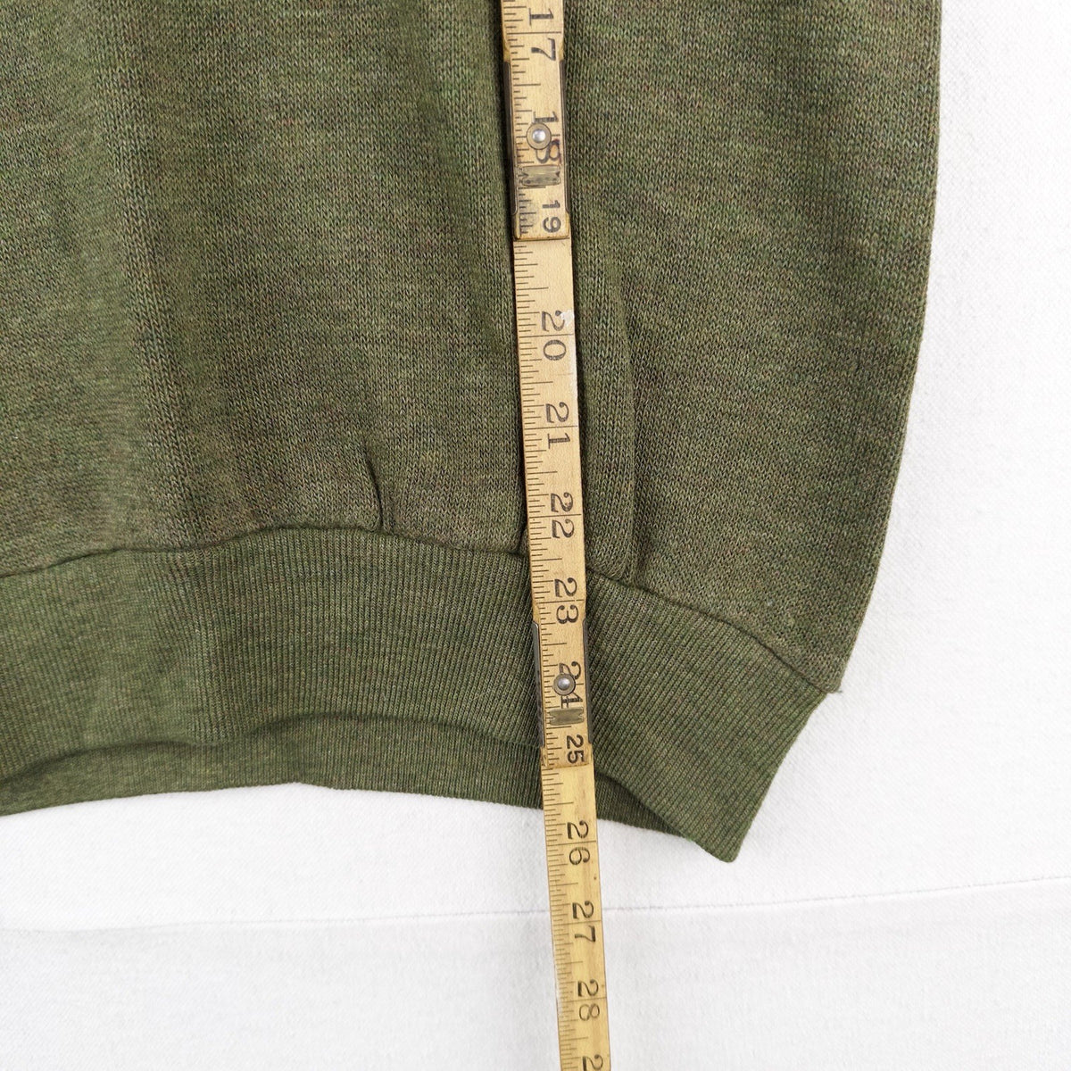60’s Vtg Creslan & Rayon V-Neck Sweater Men’s M Grunge Kurt Cobain Olive
