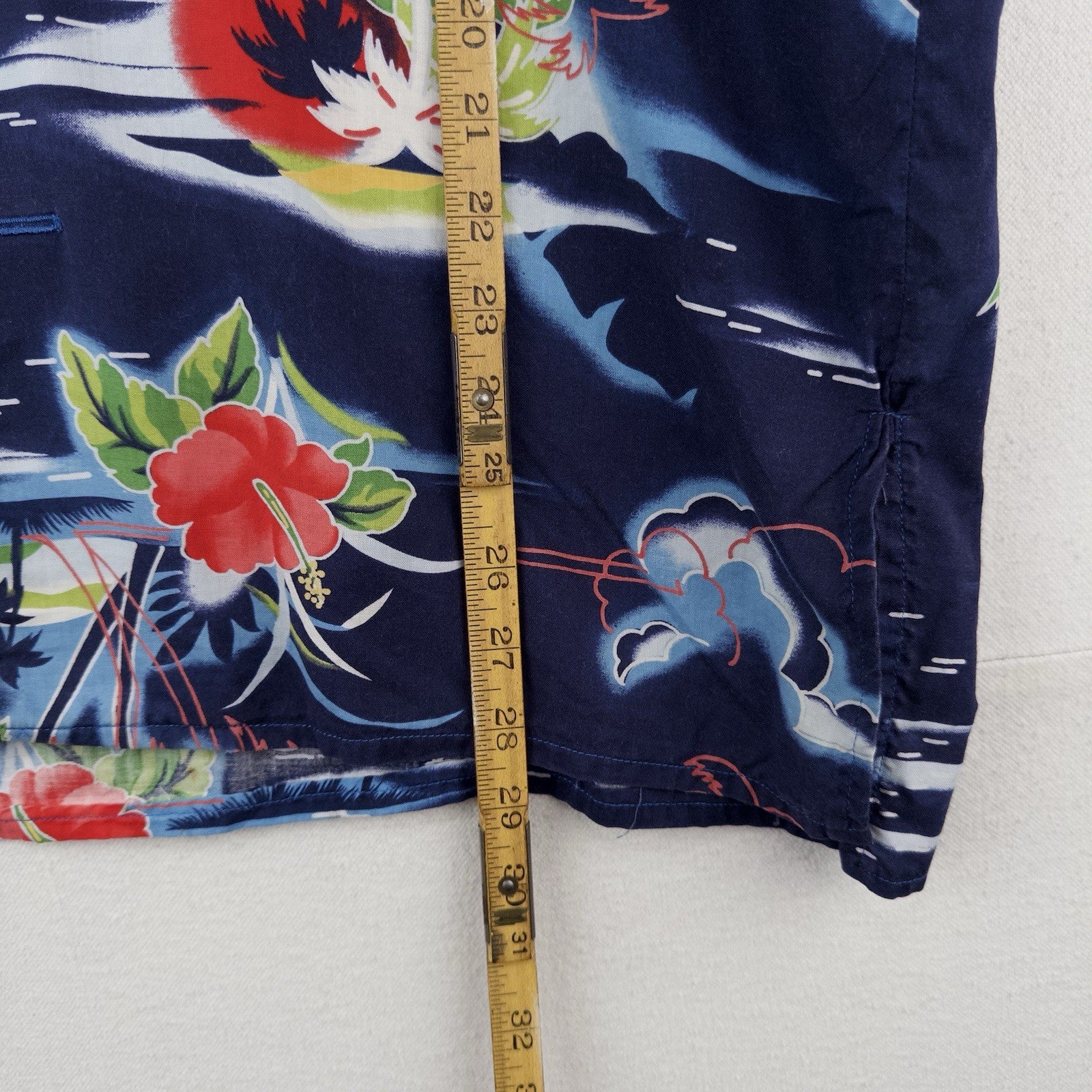 Hawaiian Aloha Large Shirt  Palm Trees Hibiscus Clouds Ocean Sailboat Tropical L