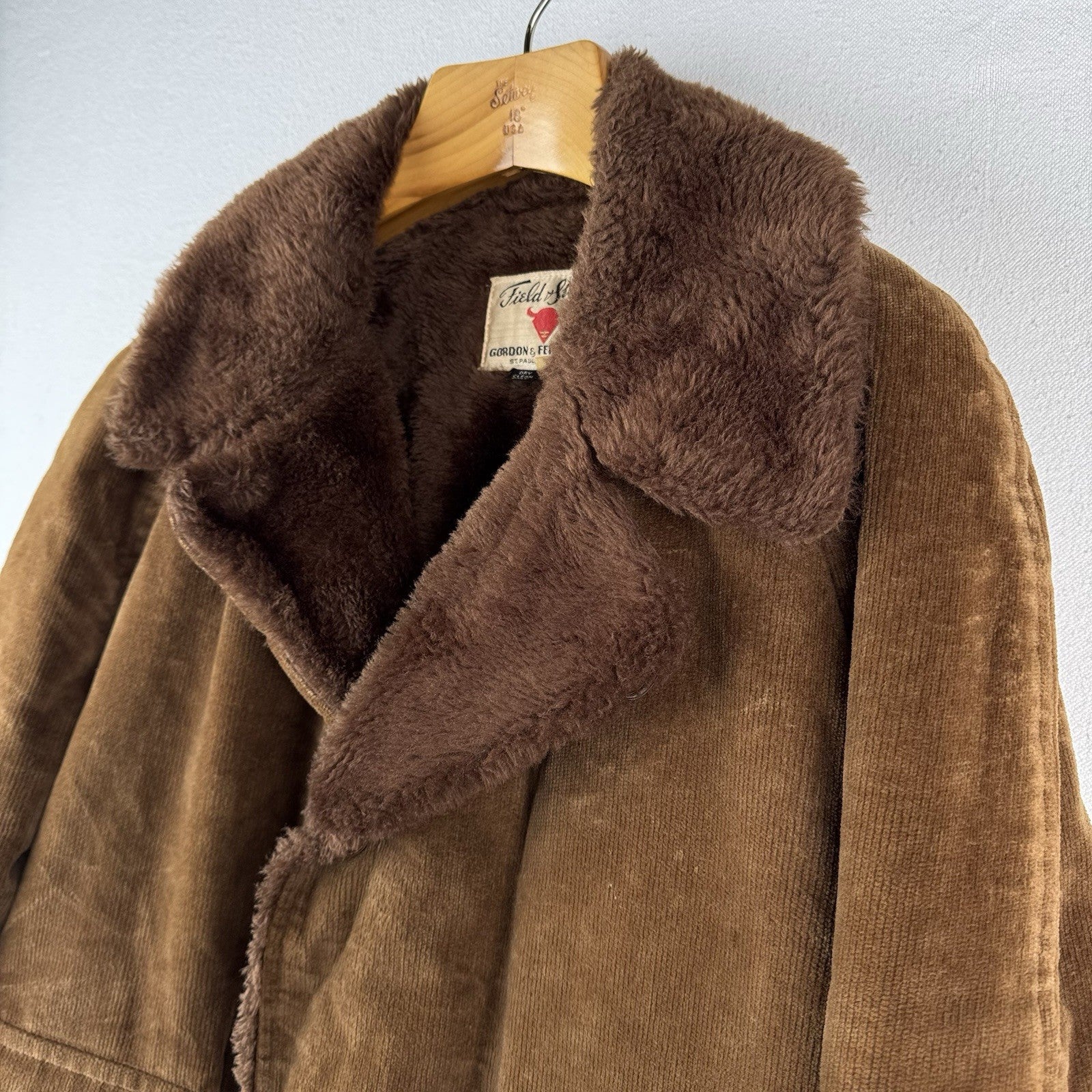 60’s 70’s Vtg Gordon Ferguson Field & Stream Mens 46 Corduroy Belted Overcoat