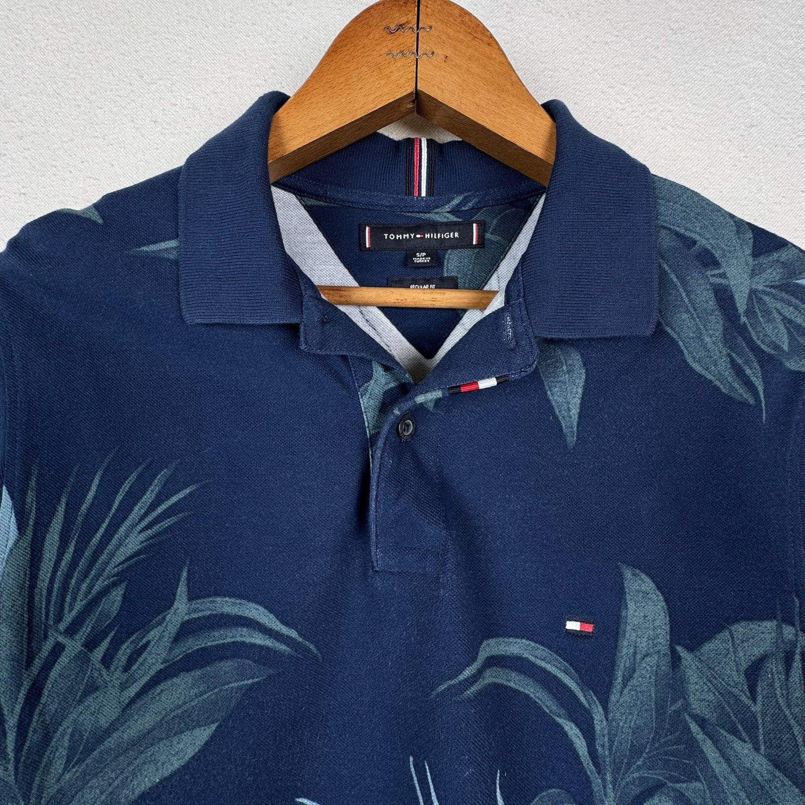 Tommy Hilfiger Shirt Mens Small Blue Green Tropical Leaf Print Regular Fit Polo