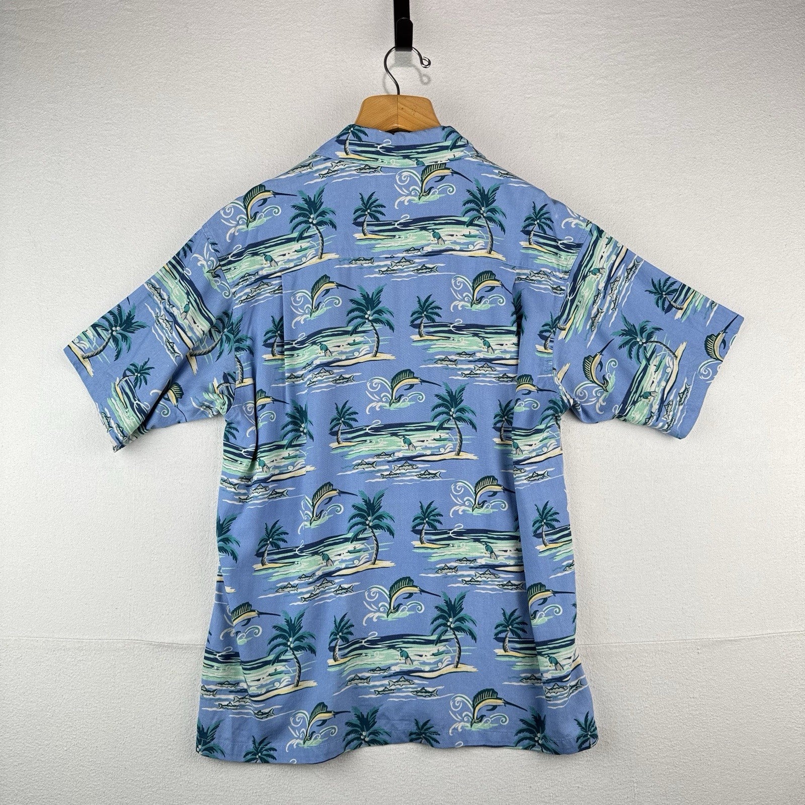 Columbia Sportswear Co. Men’s M Hawaiian Fishing Shirt Blue Rayon