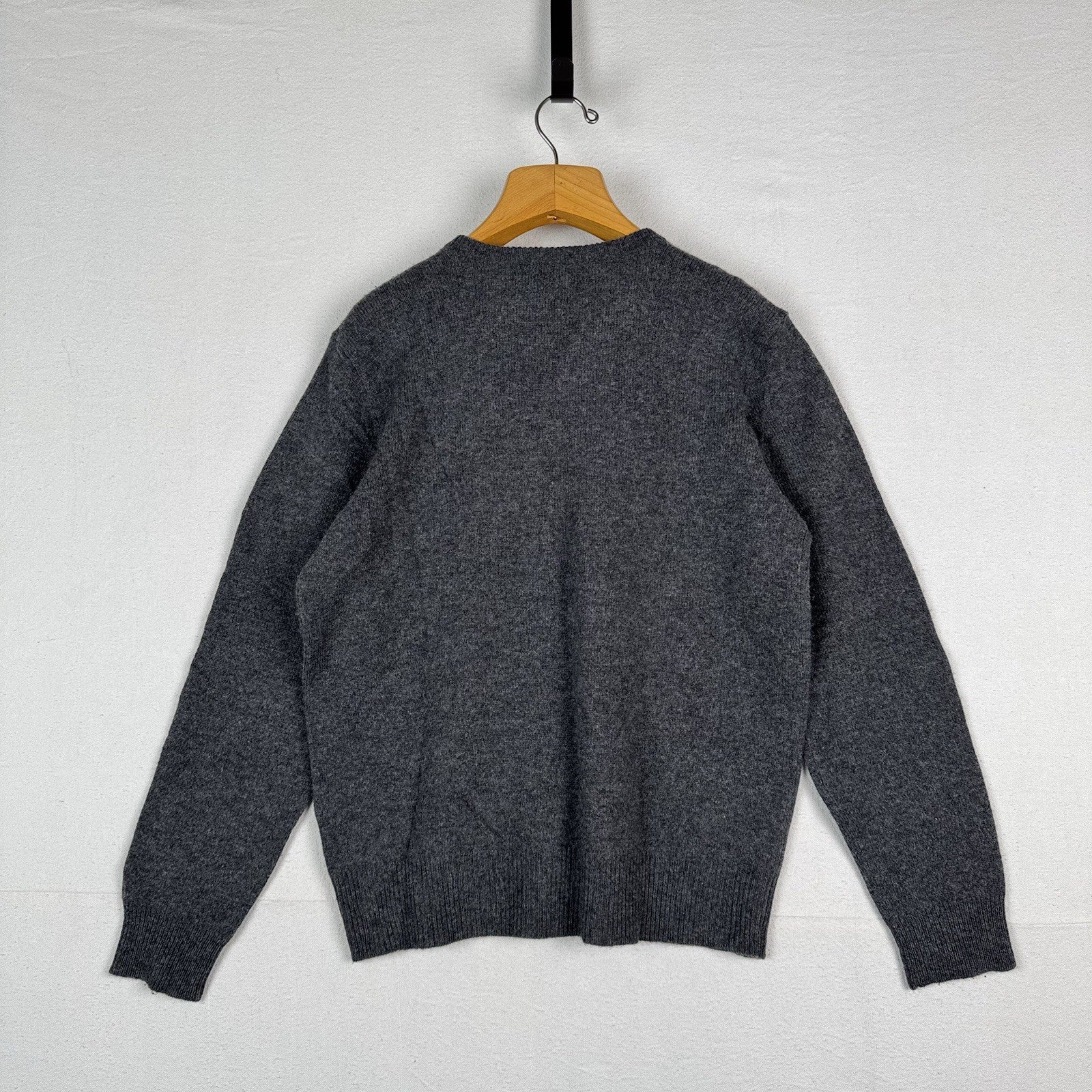 Polo Ralph Lauren Mens L 100% Lambswool V-Neck Gray Sweater Italian Yarn