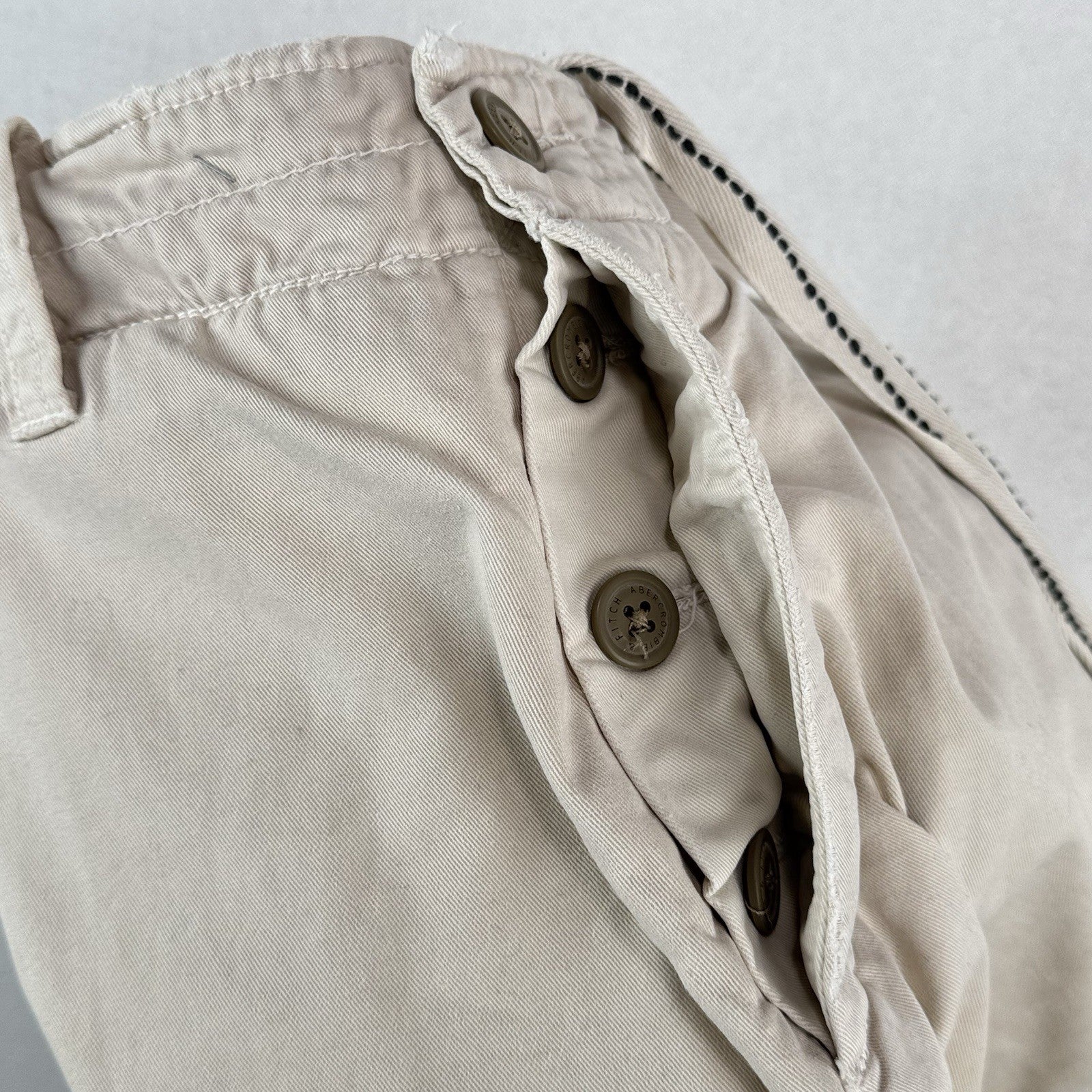 Abercrombie & Fitch A&F Men’s 34x10 Cargo Shorts Heavy Cotton Cream *Read