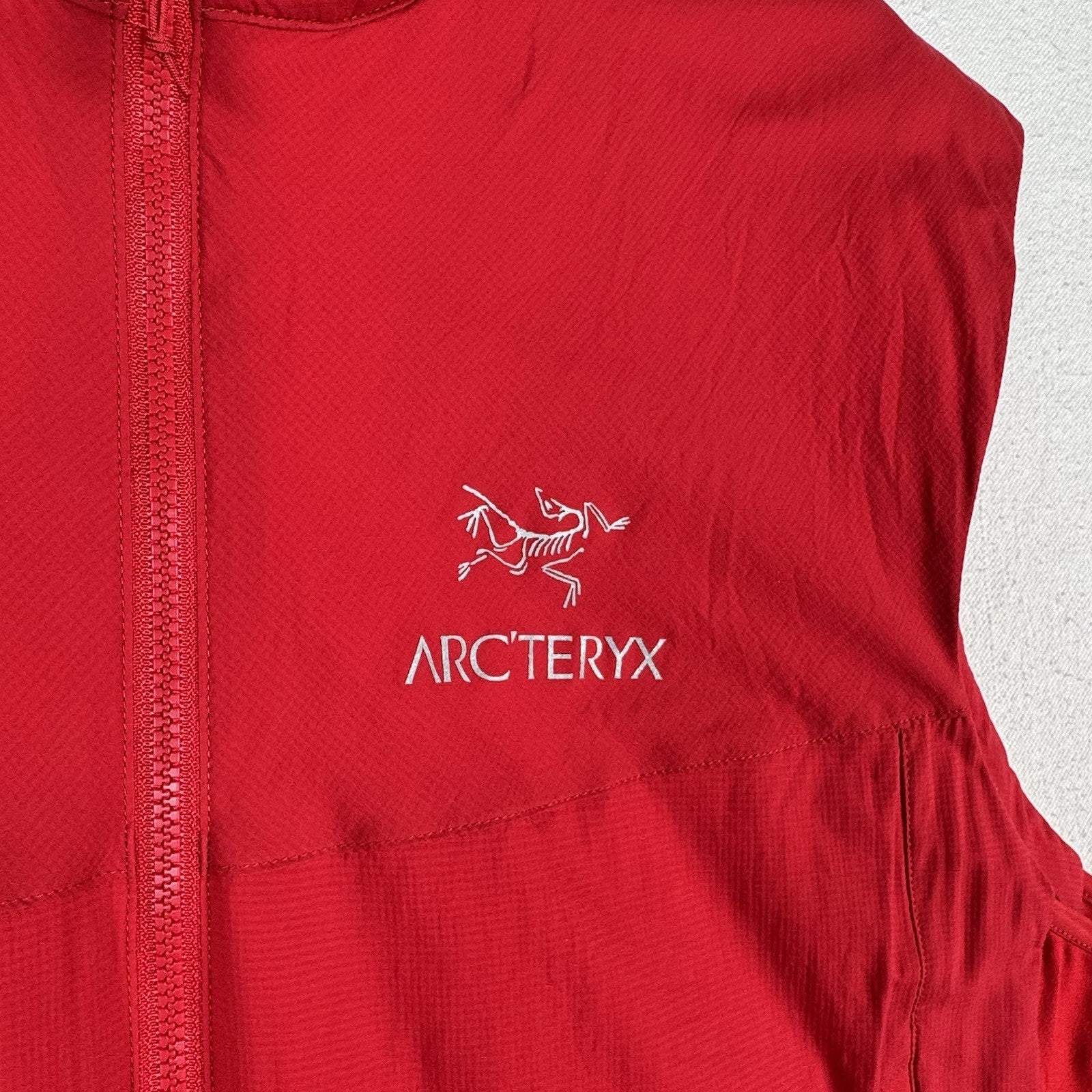 Arc’Teryx Atom LT Vest Men’s Large Red Hiking Lightweight Packable *Read