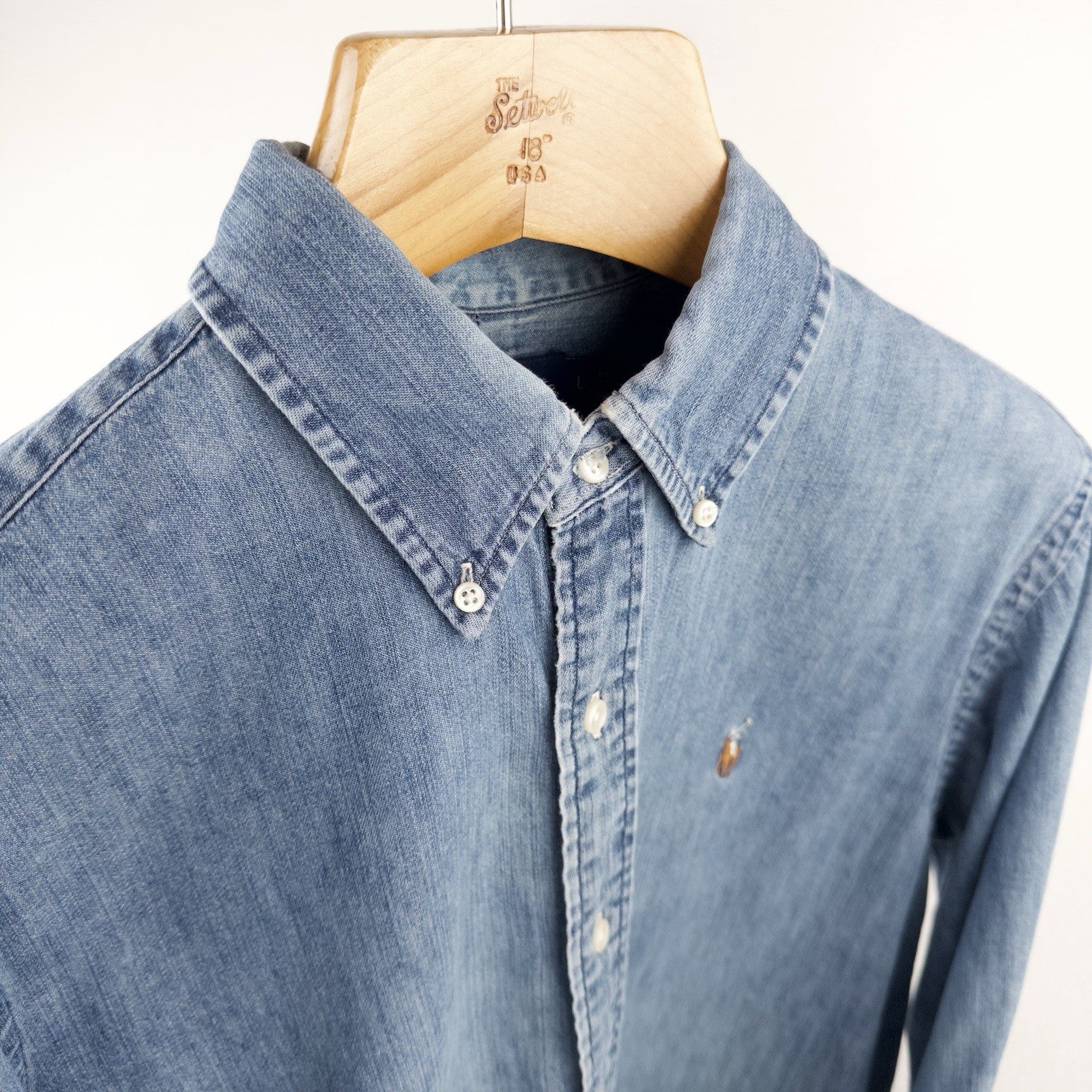 Ralph Lauren Men’s Large Lightweight Blue Denim Shirt Long Sleeve