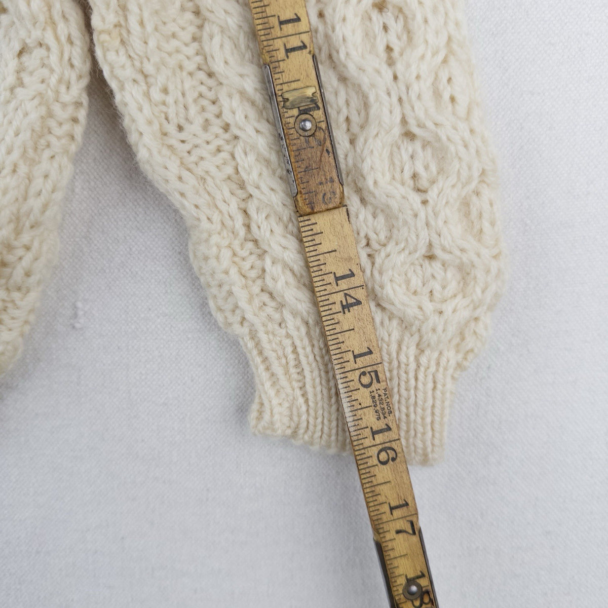 80’s Vtg Tivoli Aran Childs 8/10 Wool Sweater Chunky Cable Knit Fisherman Cream