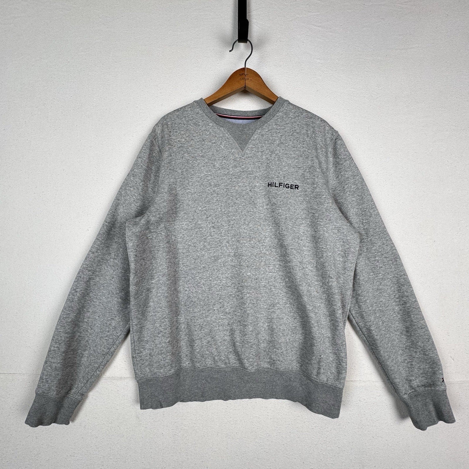 Tommy Hilfiger Embroidered Heather Gray Large Crewneck Sweatshirt Long Sleeve