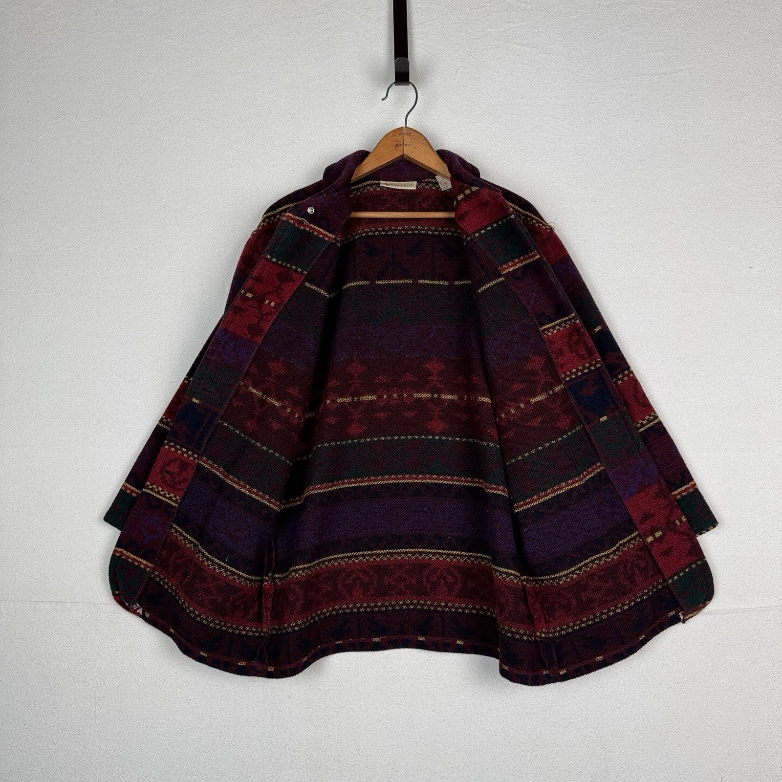 Vintage Wool Aztec Jacket Women Medium Petite Red Southwestern Navajo Barn 90s