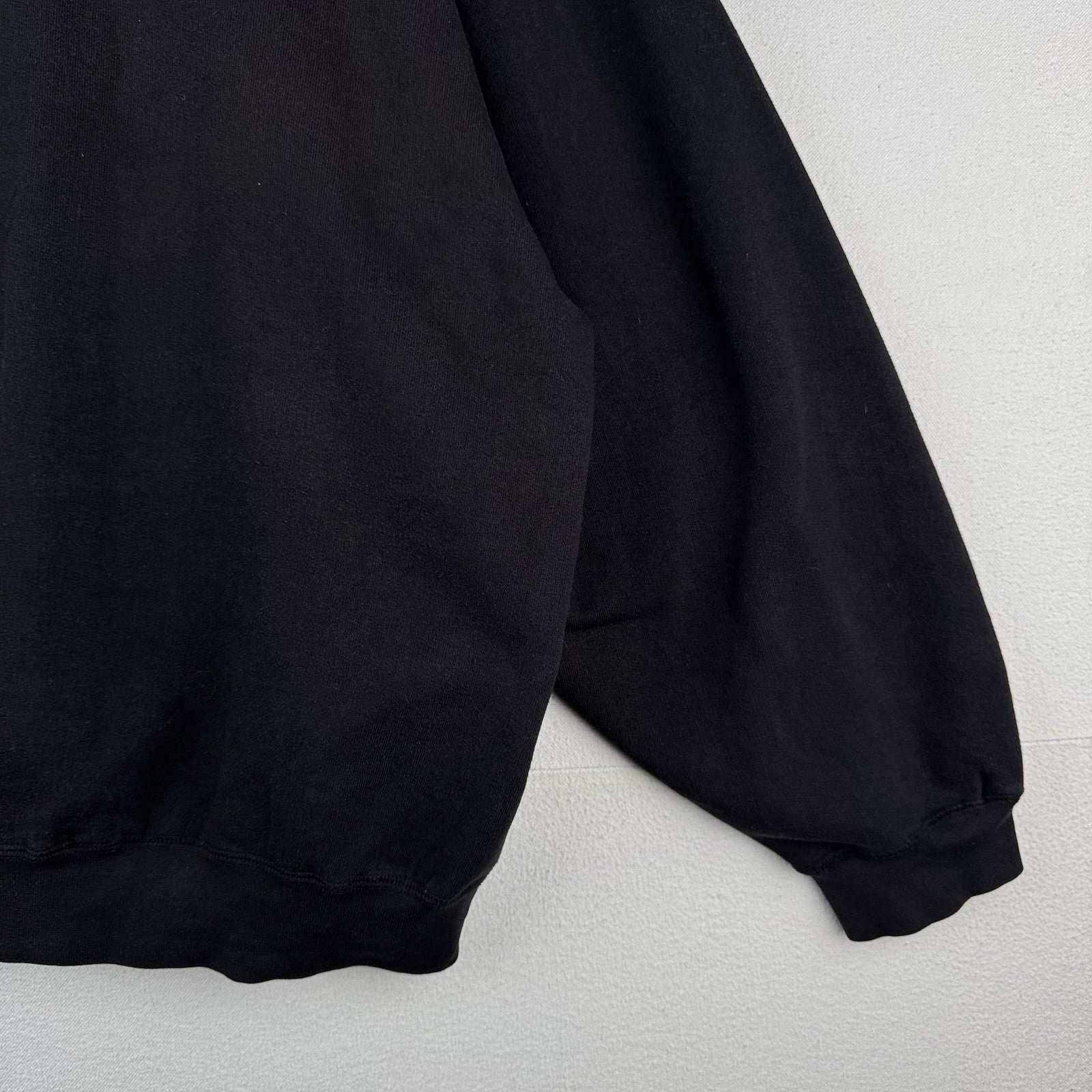Russell Athletic Team Issue Sweatshirt Men's 2XL Black Crewneck *Distressed