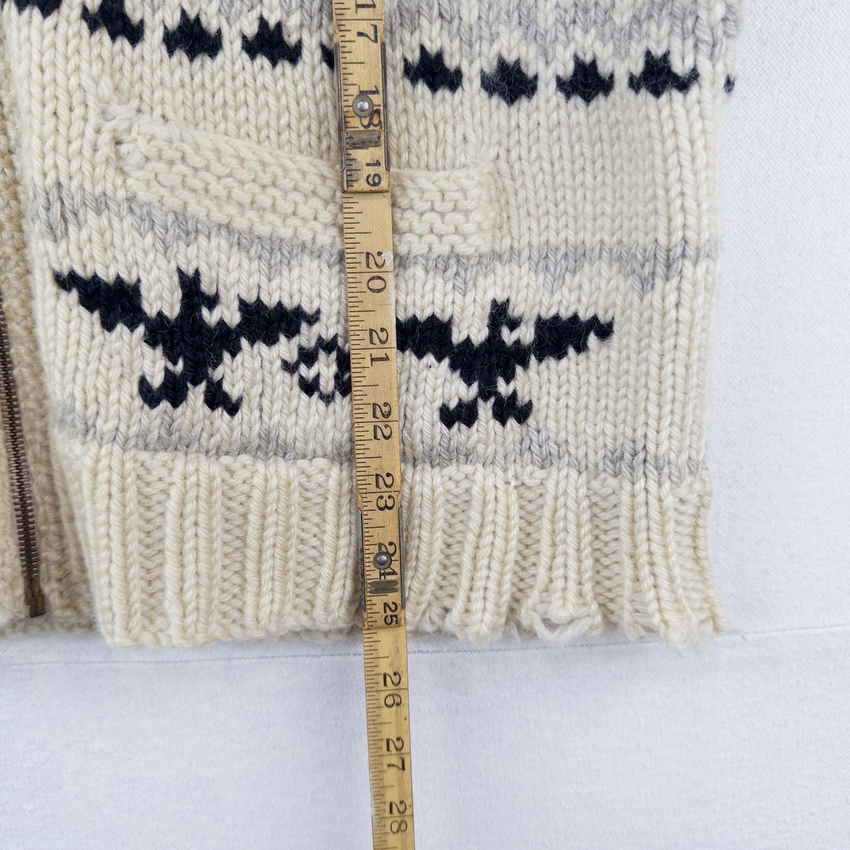 60’s Vtg Cowichan Hand Knit Thunderbird Wool Cardigan Sweater Men’s Large *Read