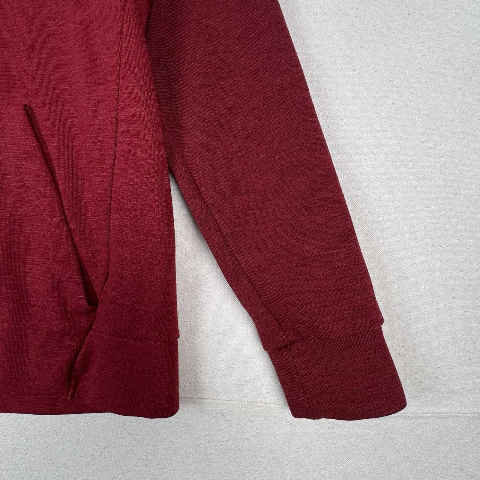Nike Sportswear Optic Crew Pullover Sweatshirt Men’s Small Red 928465-677 Pocket