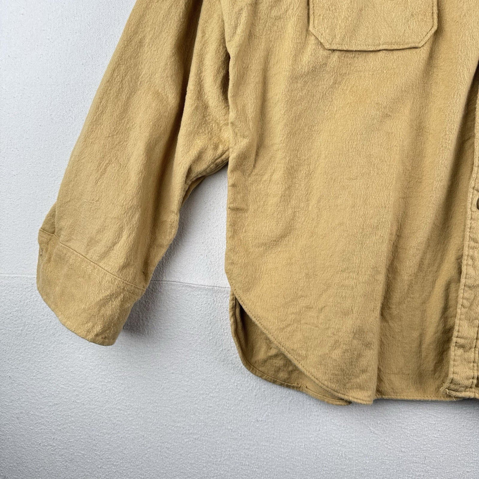 70’s Vintage Woolrich Flannel Button Up Shirt 2XL Mens Beige Brown Made in USA