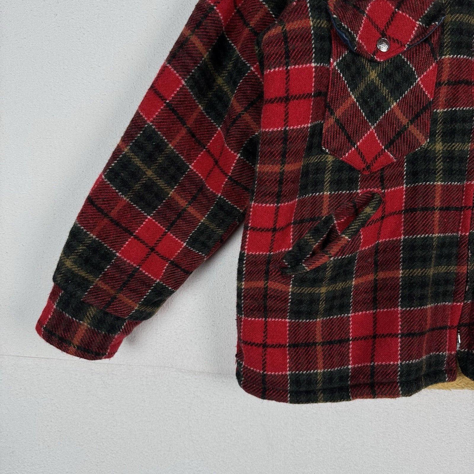 Vintage Wool Buffalo Plaid Chore Jacket Hunting Coat Men’s Medium Red Canada