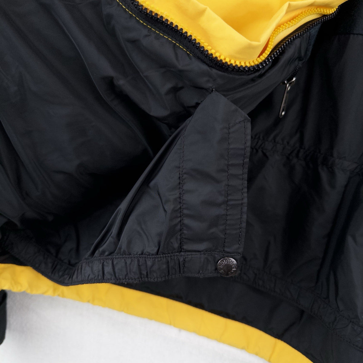 90’s Vtg North Face Mountain Jacket Men’s M Yellow Black Made in USA *Distressed